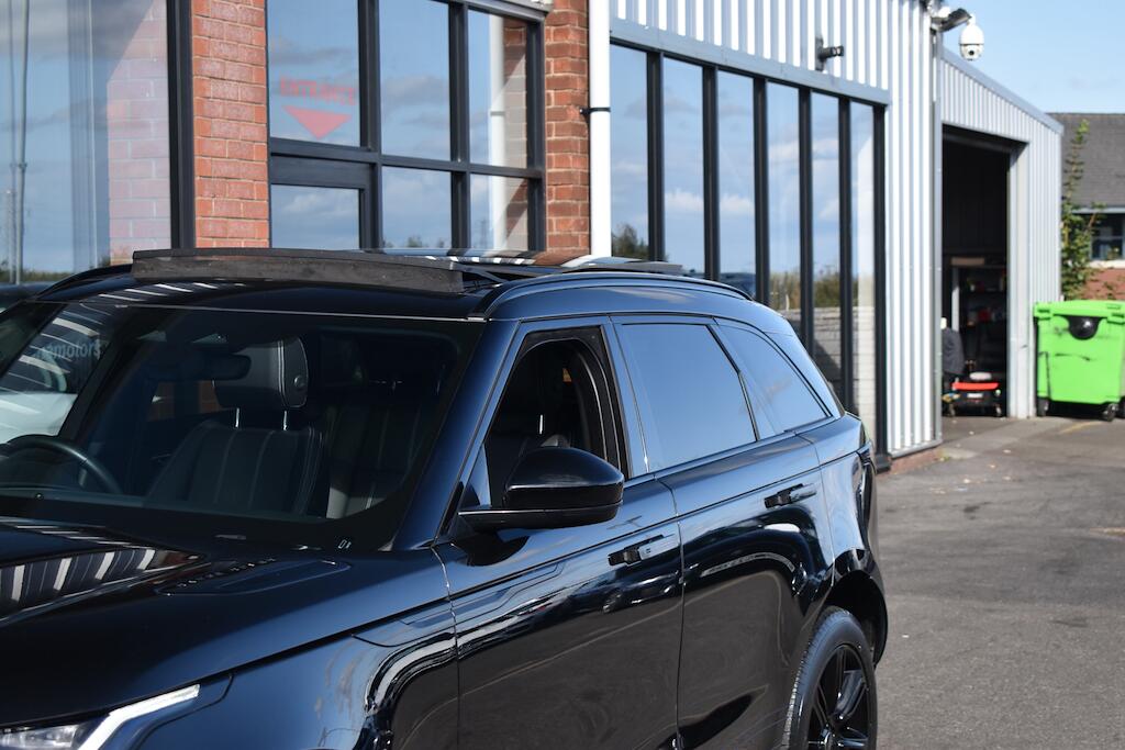 Land Rover Range Rover Velar view 24