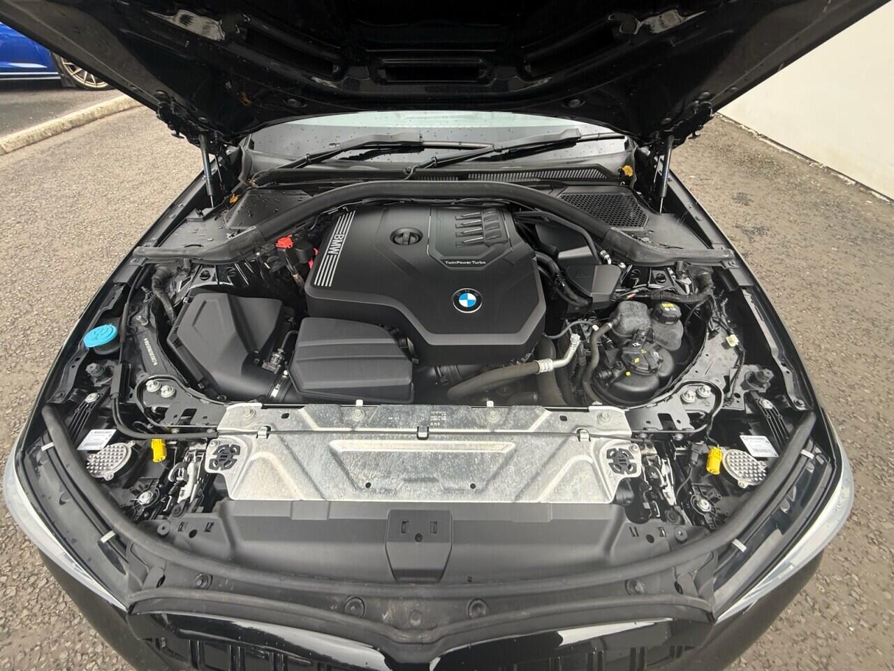 BMW 3 Series view 34