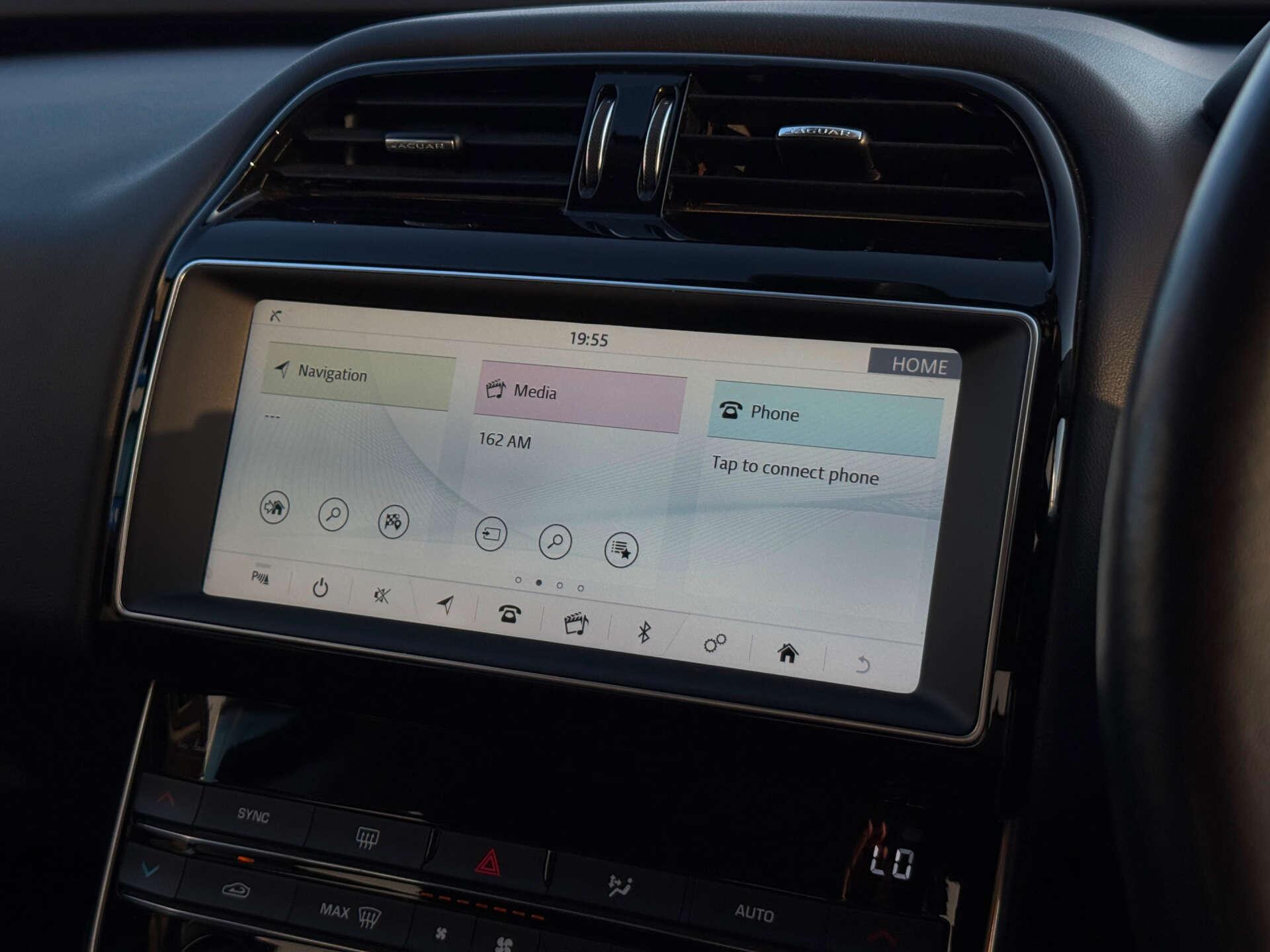 Jaguar Xe view 56