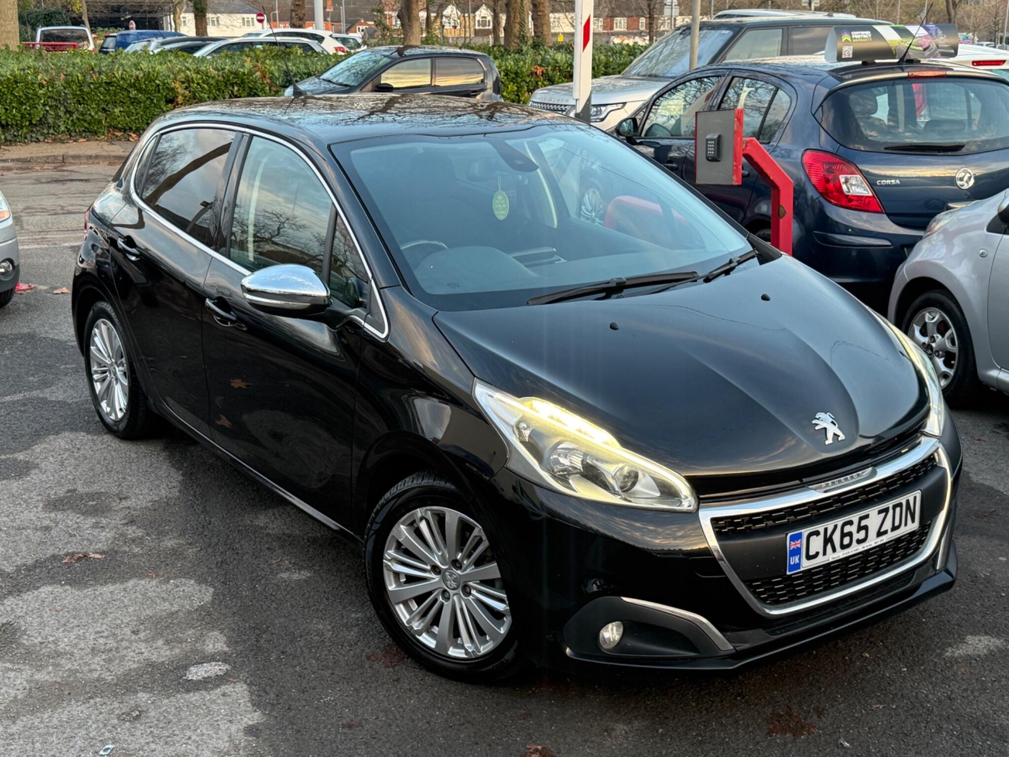 Peugeot 208 - Image 6