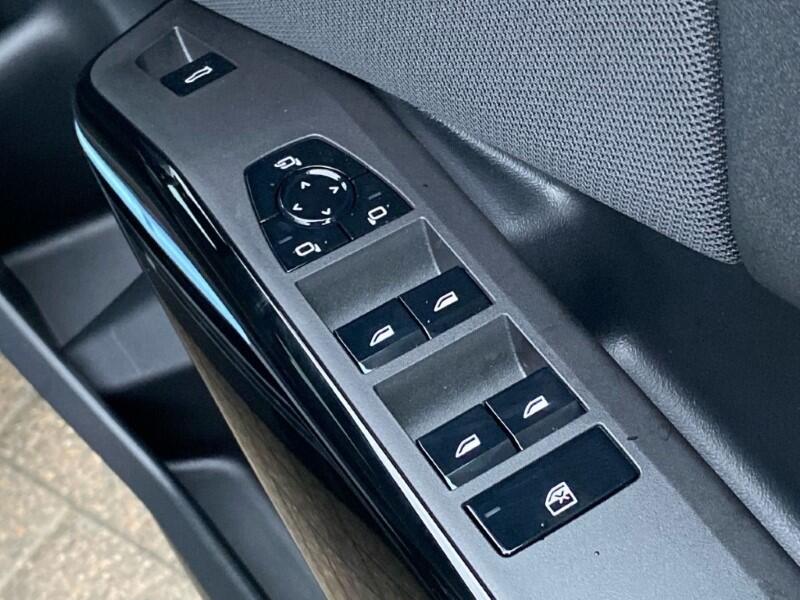 BMW X3 view 23