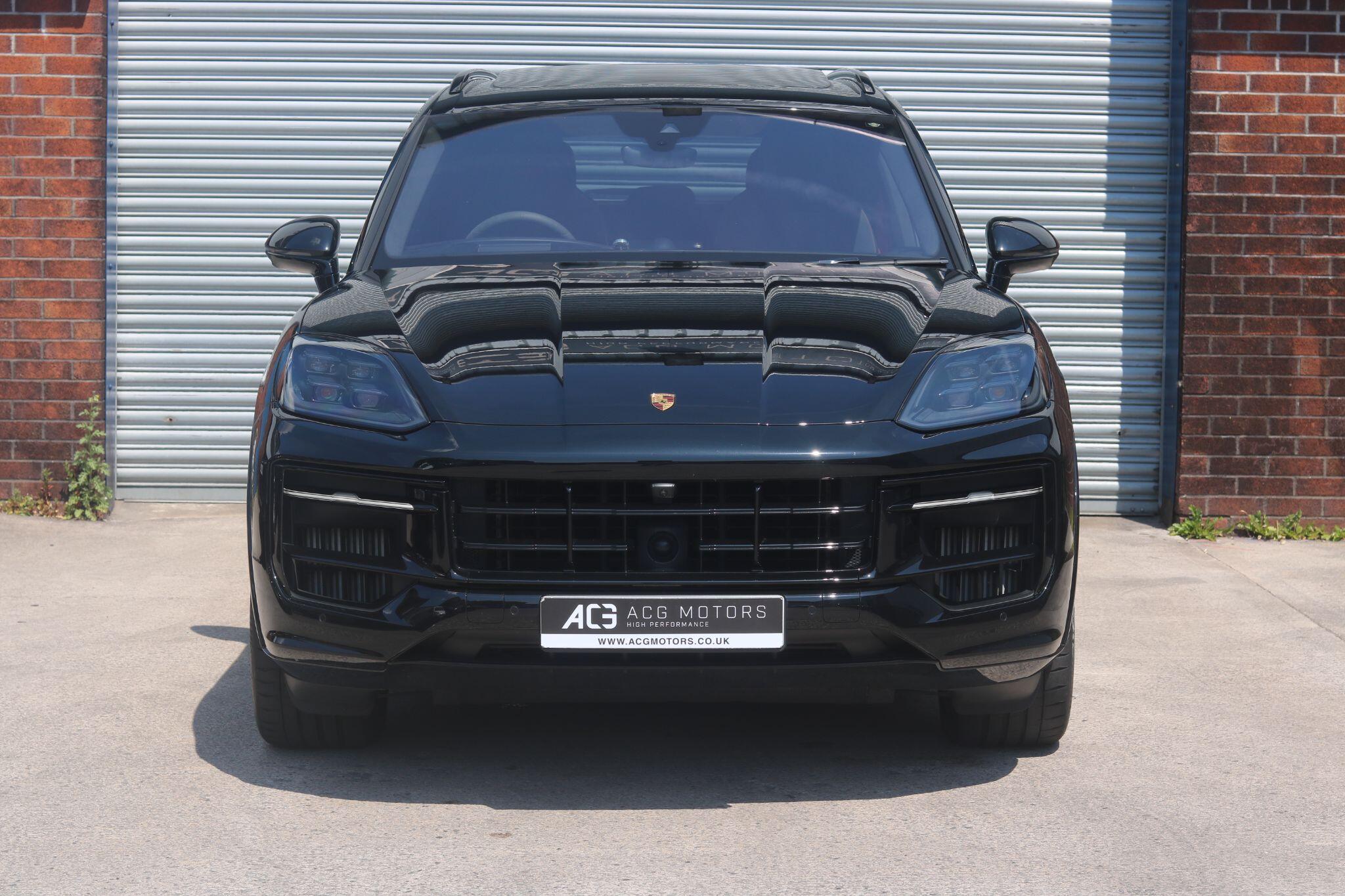 Porsche Cayenne view 3