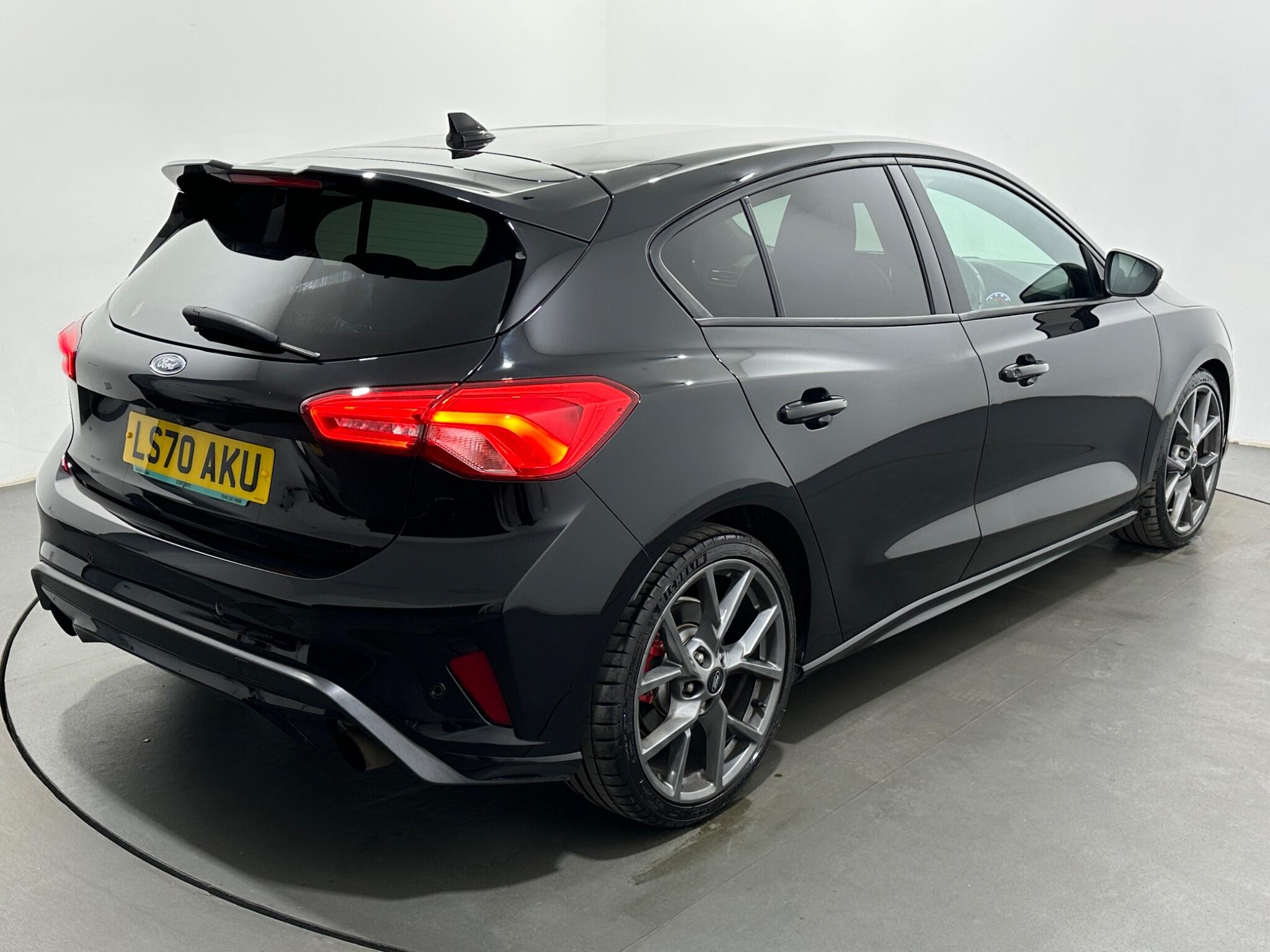 Ford Focus view 50