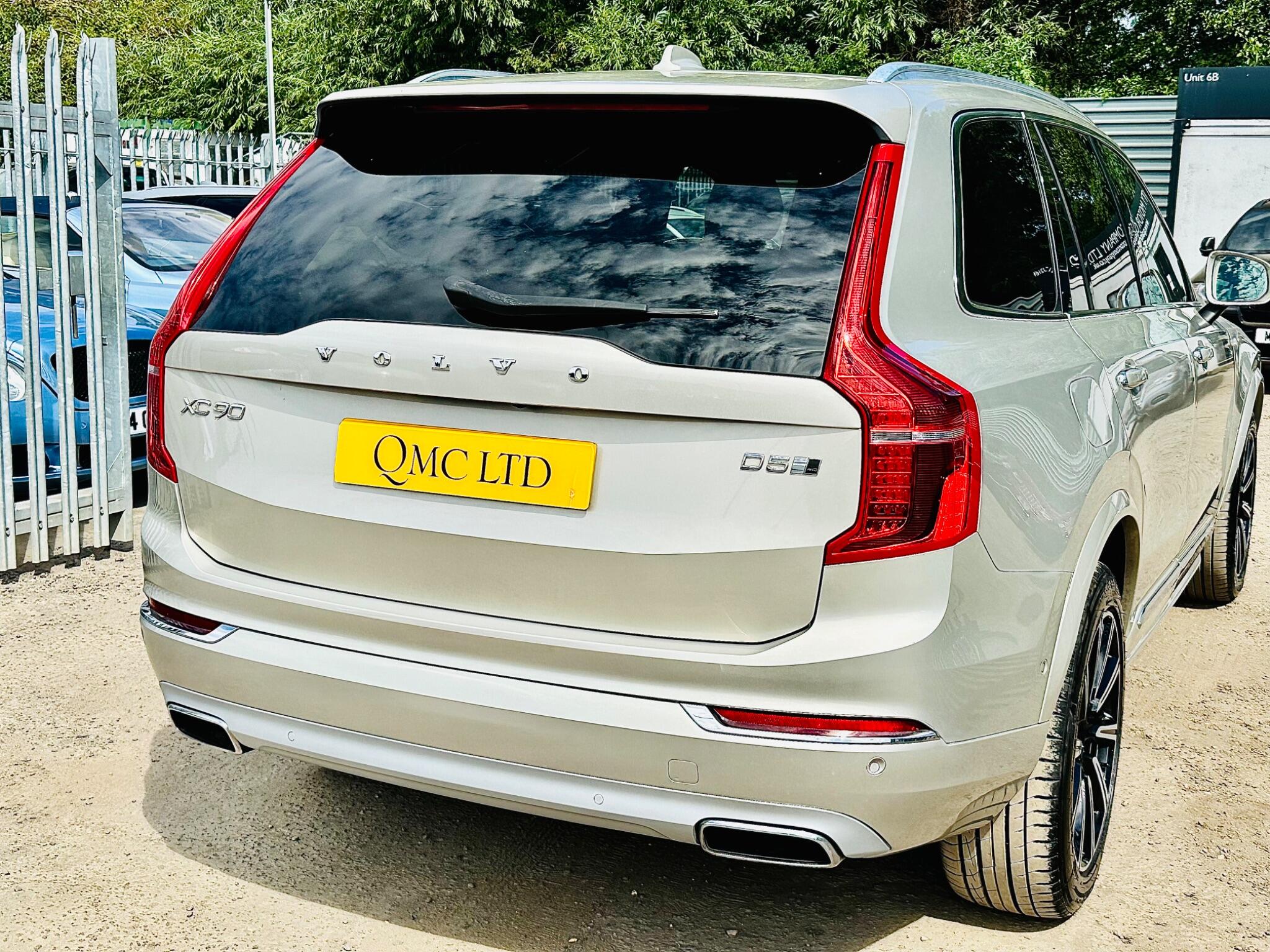 Volvo XC90 view 14