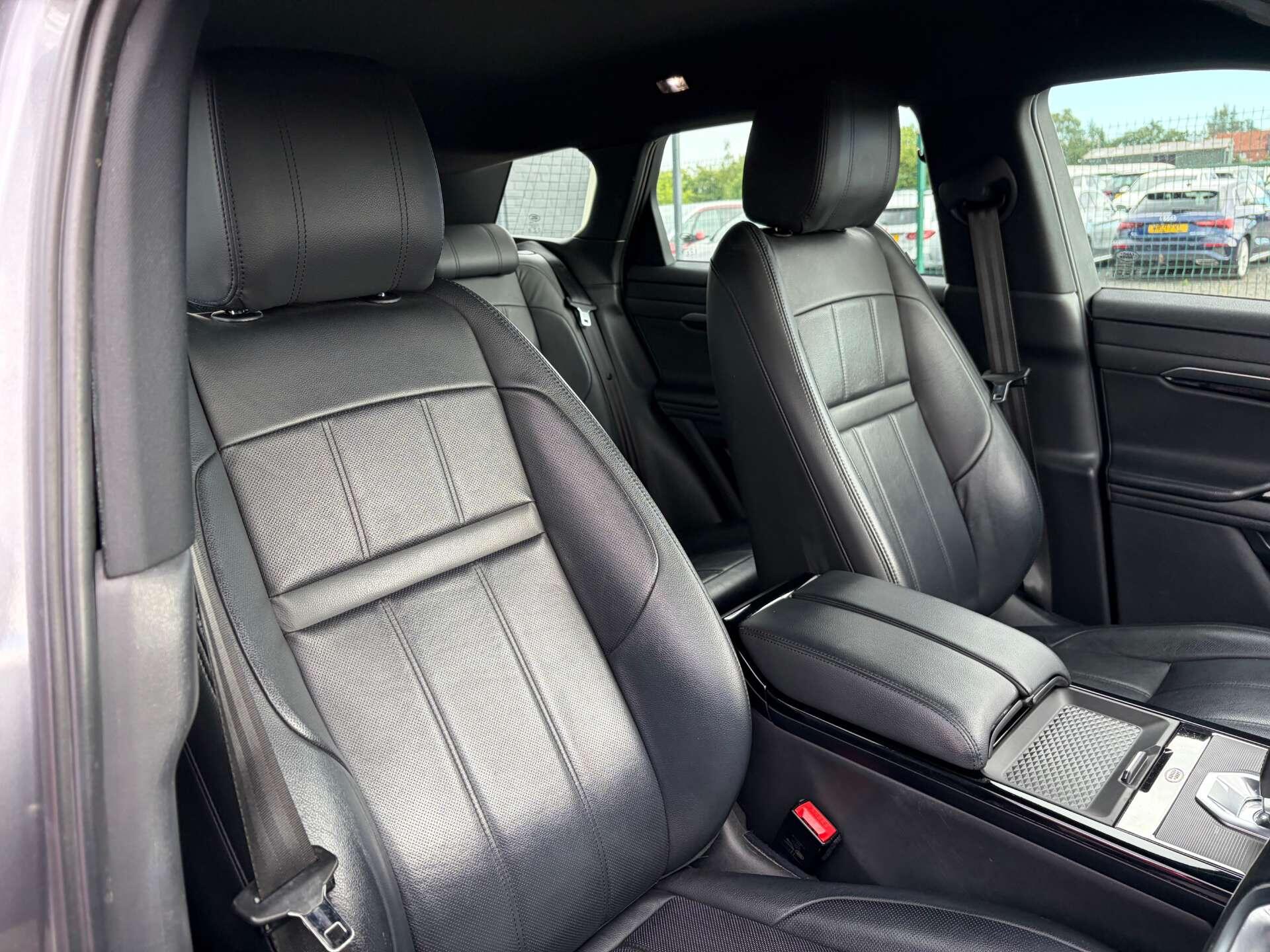 Land Rover Range Rover Evoque view 36