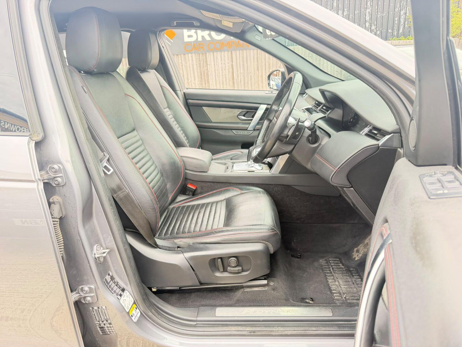 Land Rover Discovery Sport view 9