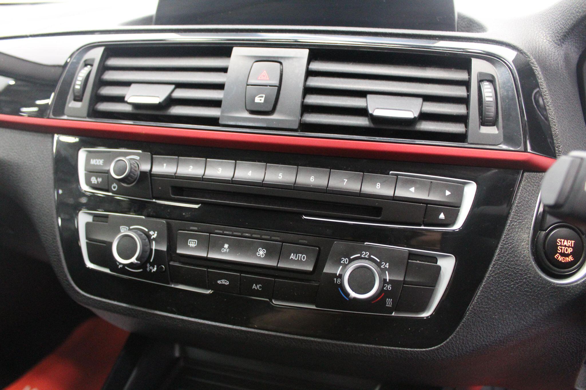 BMW 2 Series view 32
