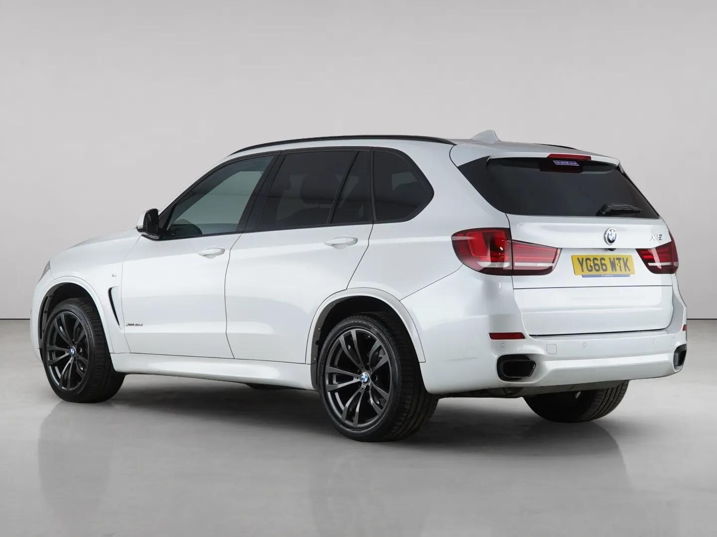 BMW X5 view 6