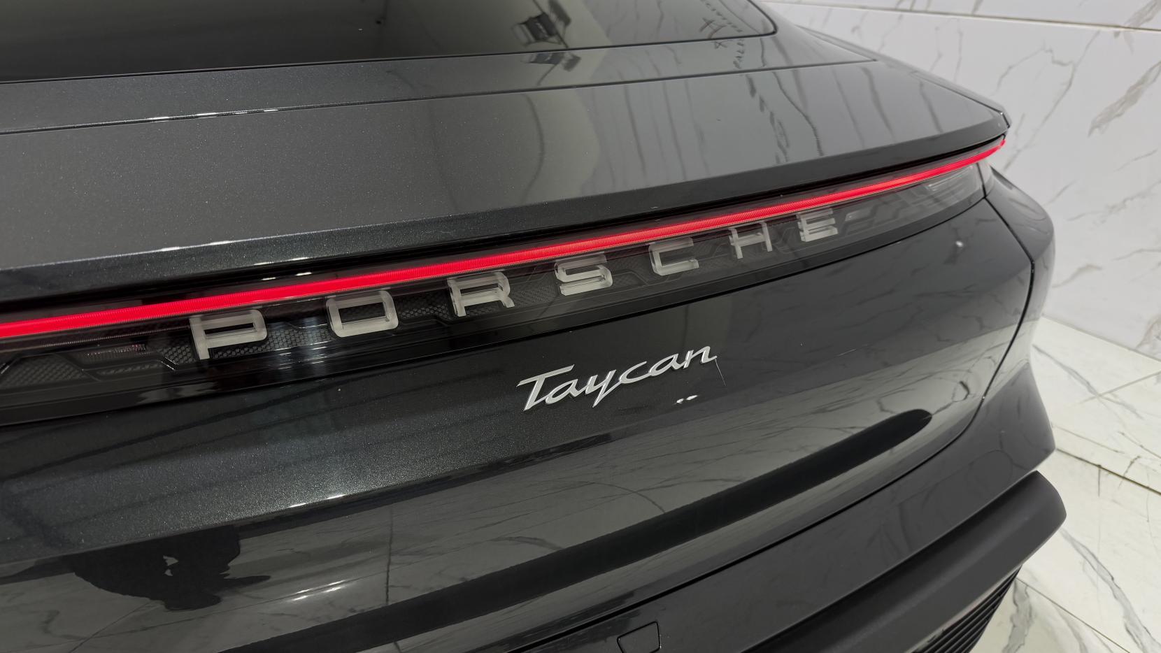 Porsche Taycan view 41