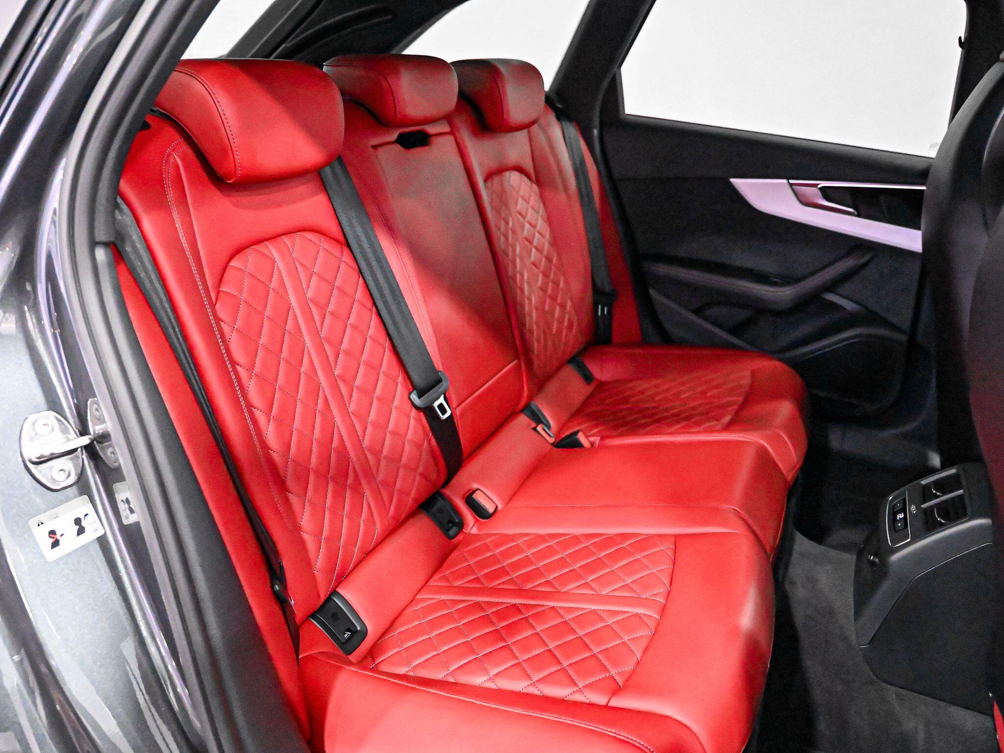 Audi S4 view 37