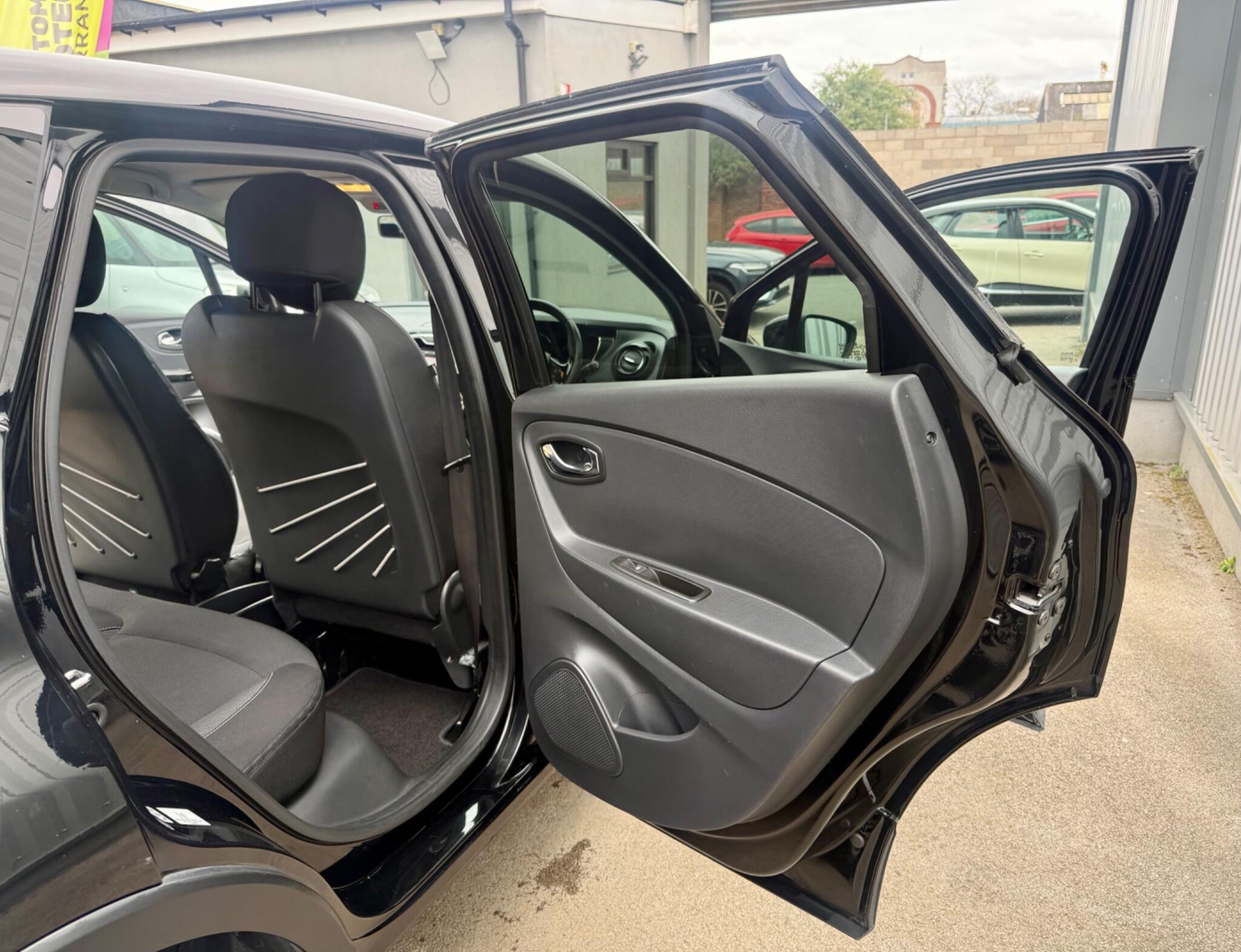 Renault Captur view 15