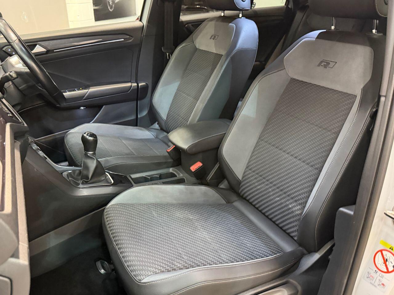 Volkswagen T-Roc view 34