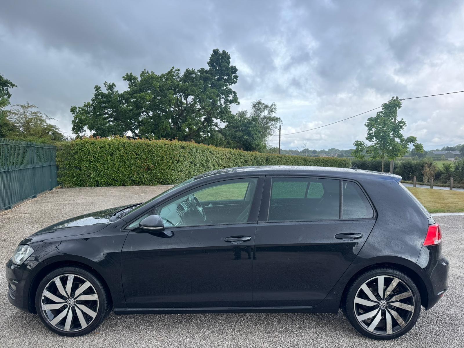 2017 Volkswagen Golf 1.4 TSI BlueMotion Tech ACT GT Edition Euro 6 (s/s) 5dr • 92,000 miles image 16