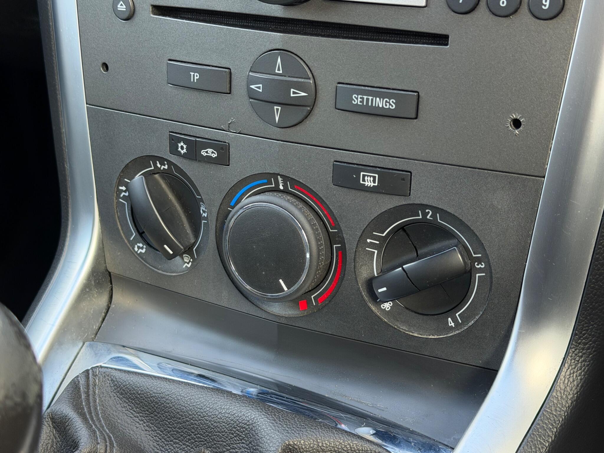 Vauxhall Antara view 30