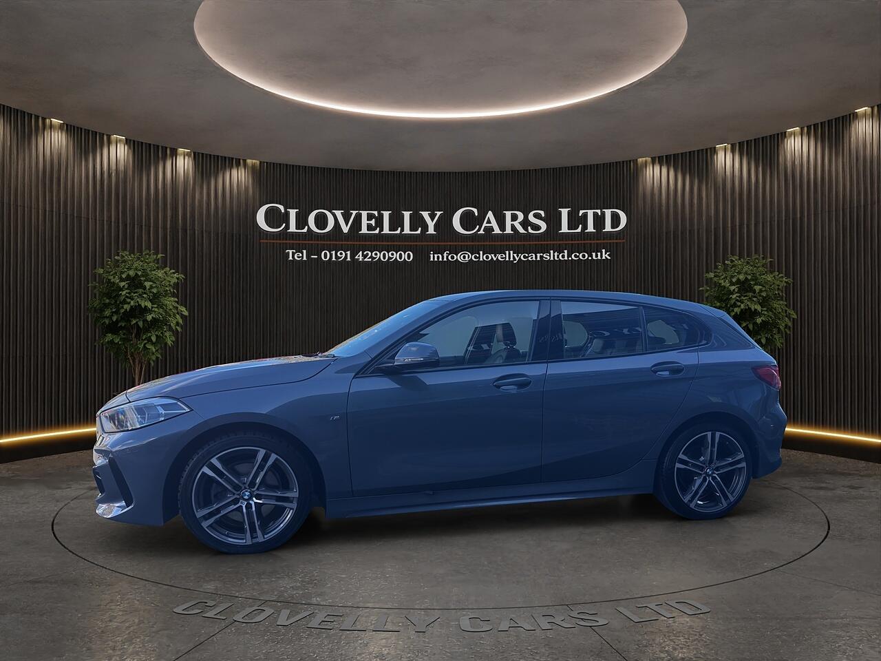 BMW 1 Series view 11