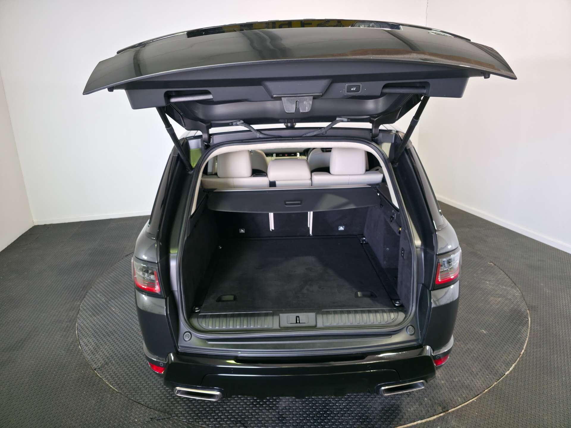 Land Rover Range Rover Sport view 19