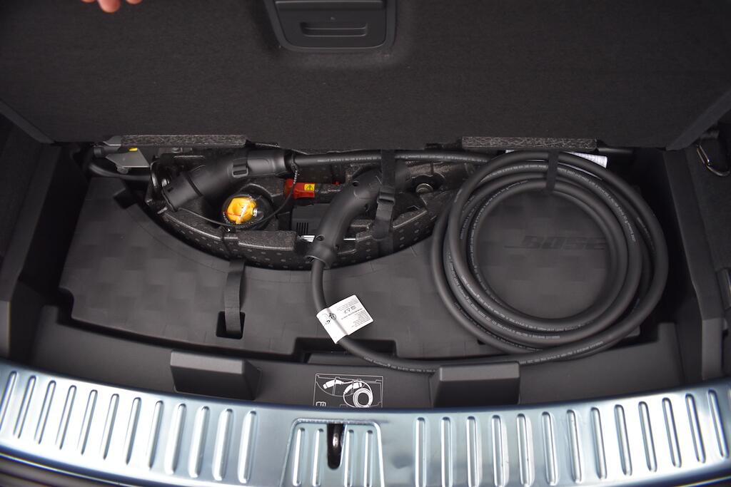 Porsche Cayenne view 65