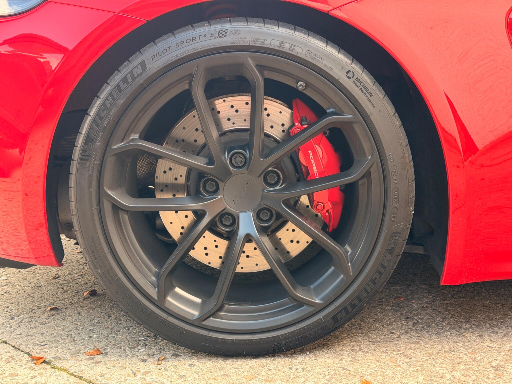 Porsche Cayman view 22