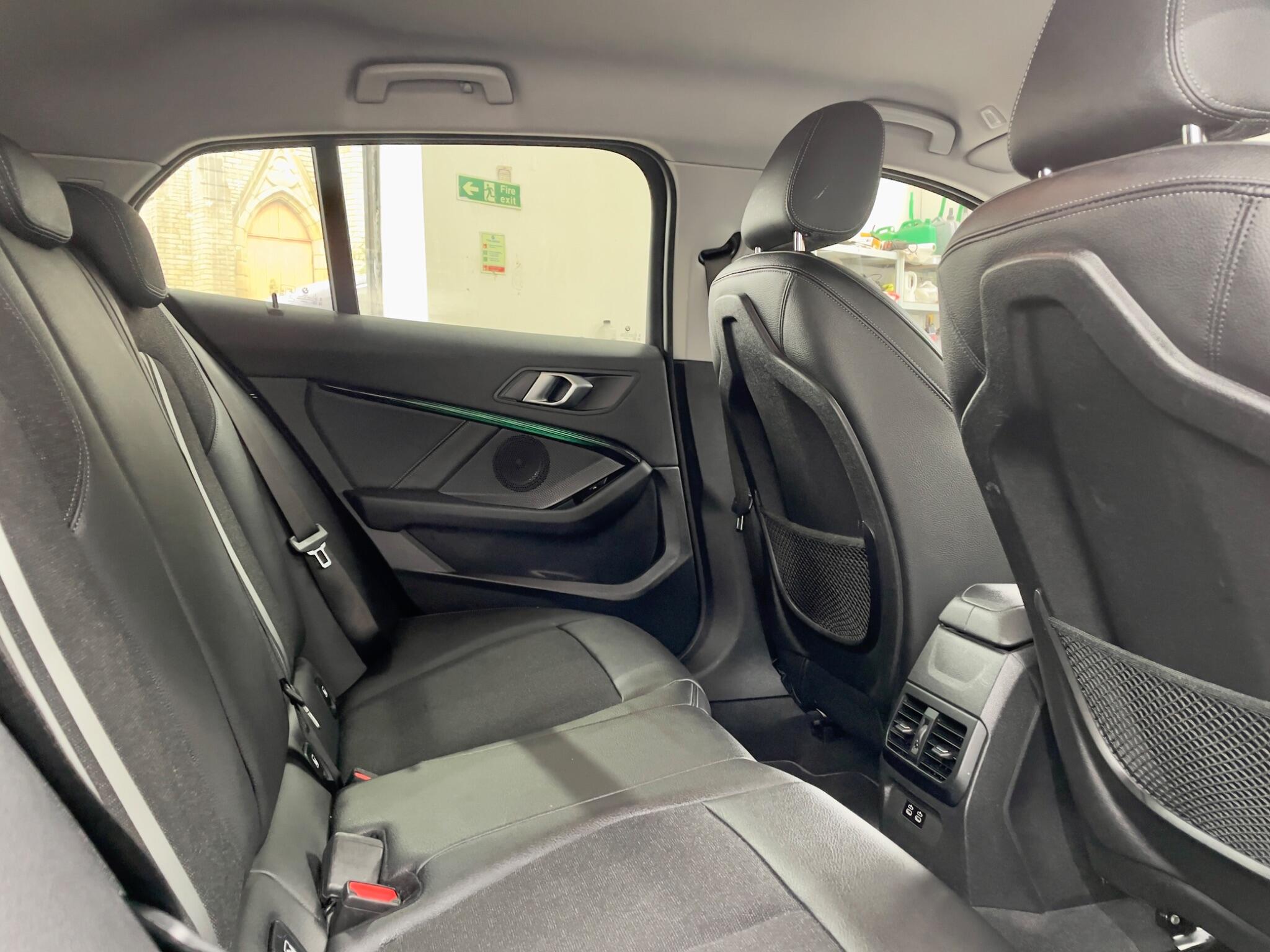 BMW 1 Series view 8