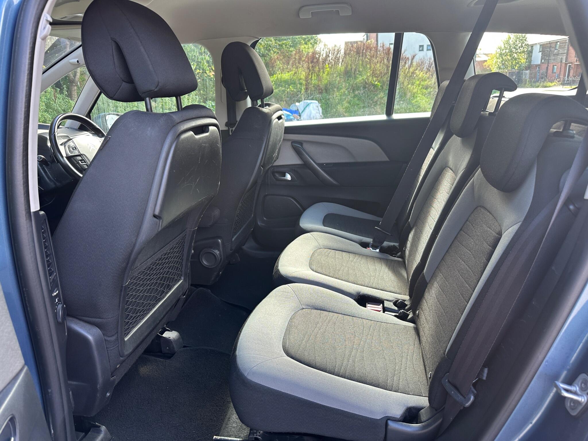 Citroen Grand C4 Picasso view 22