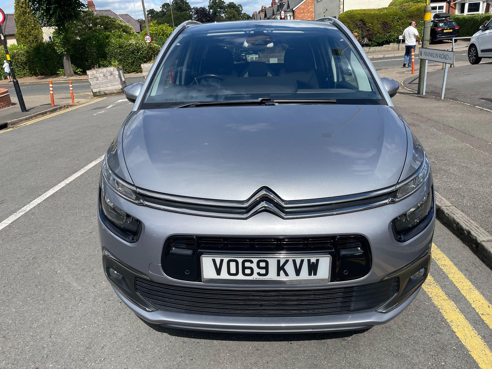 Citroen Grand C4 Spacetourer view 22