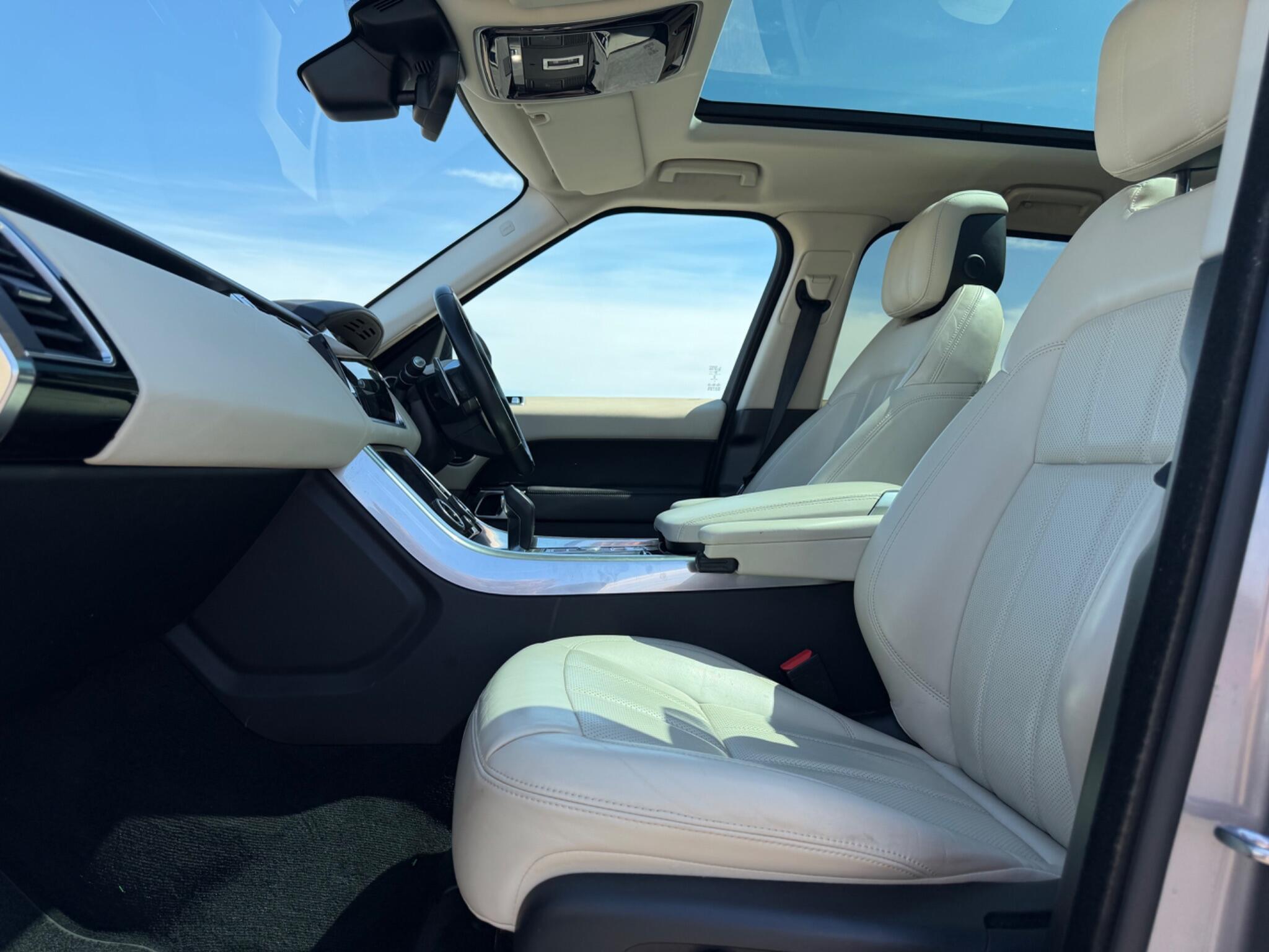 Land Rover Range Rover Sport view 8