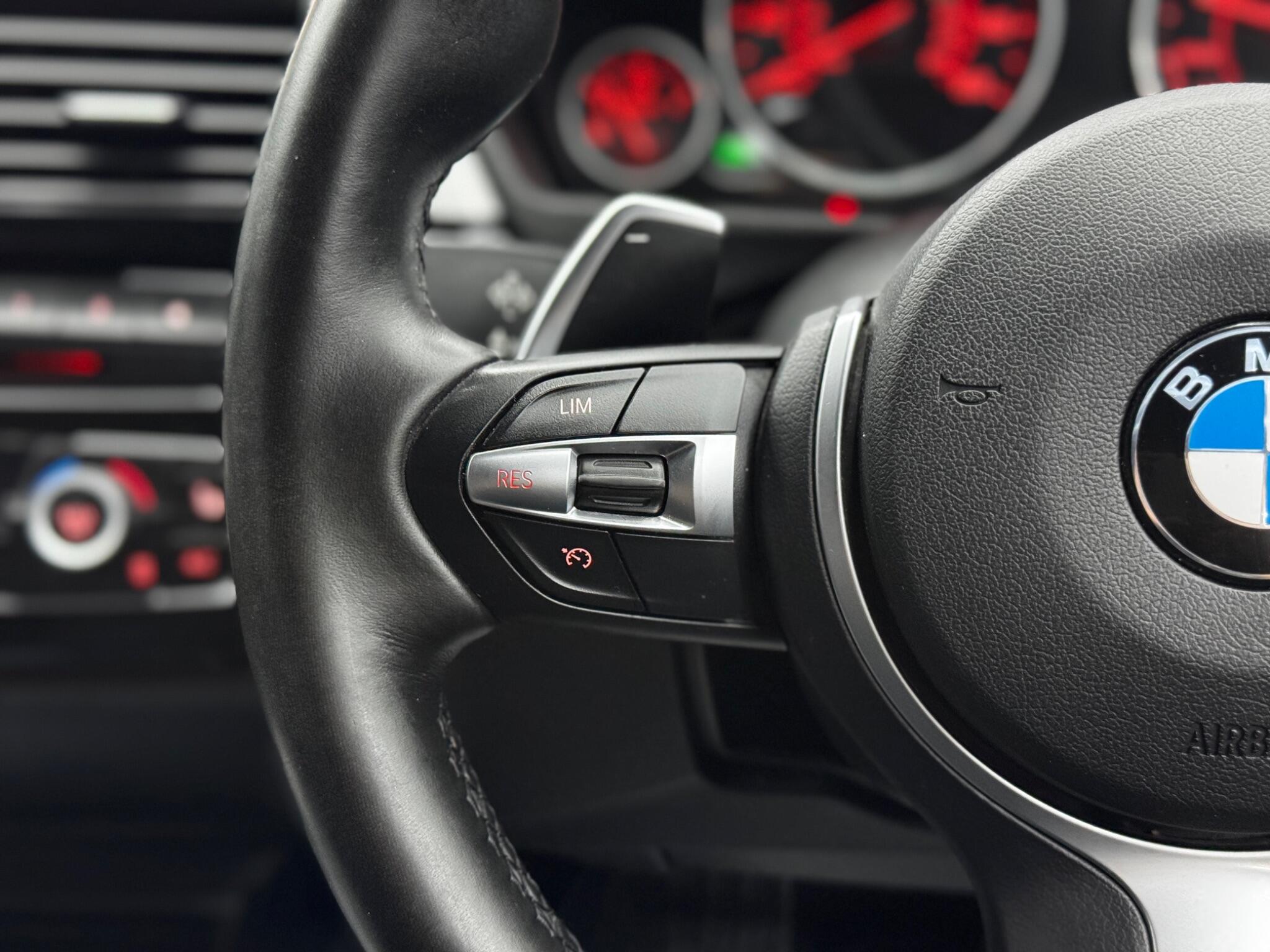 BMW 3 Series view 20
