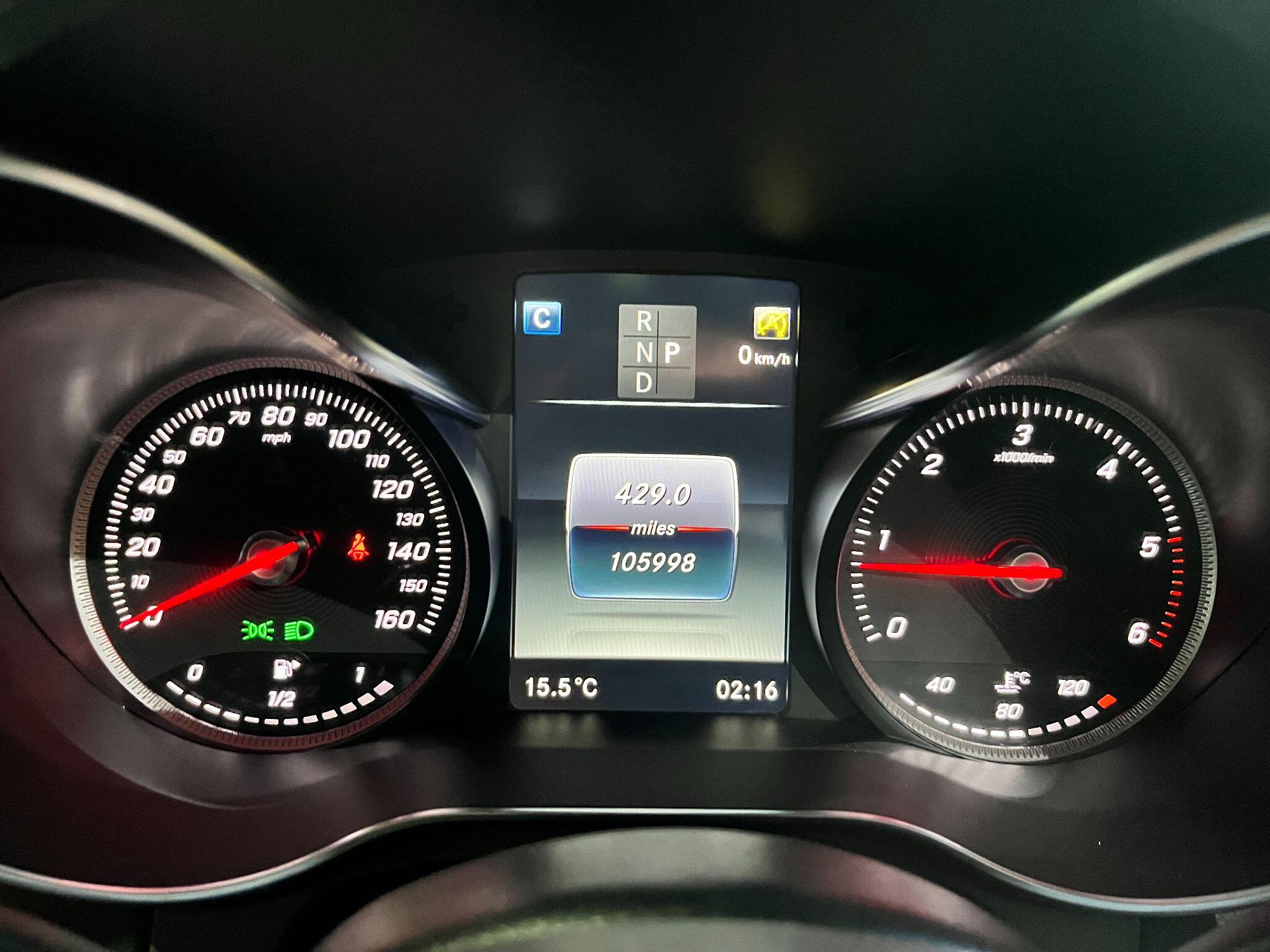 Mercedes-Benz GLC view 27