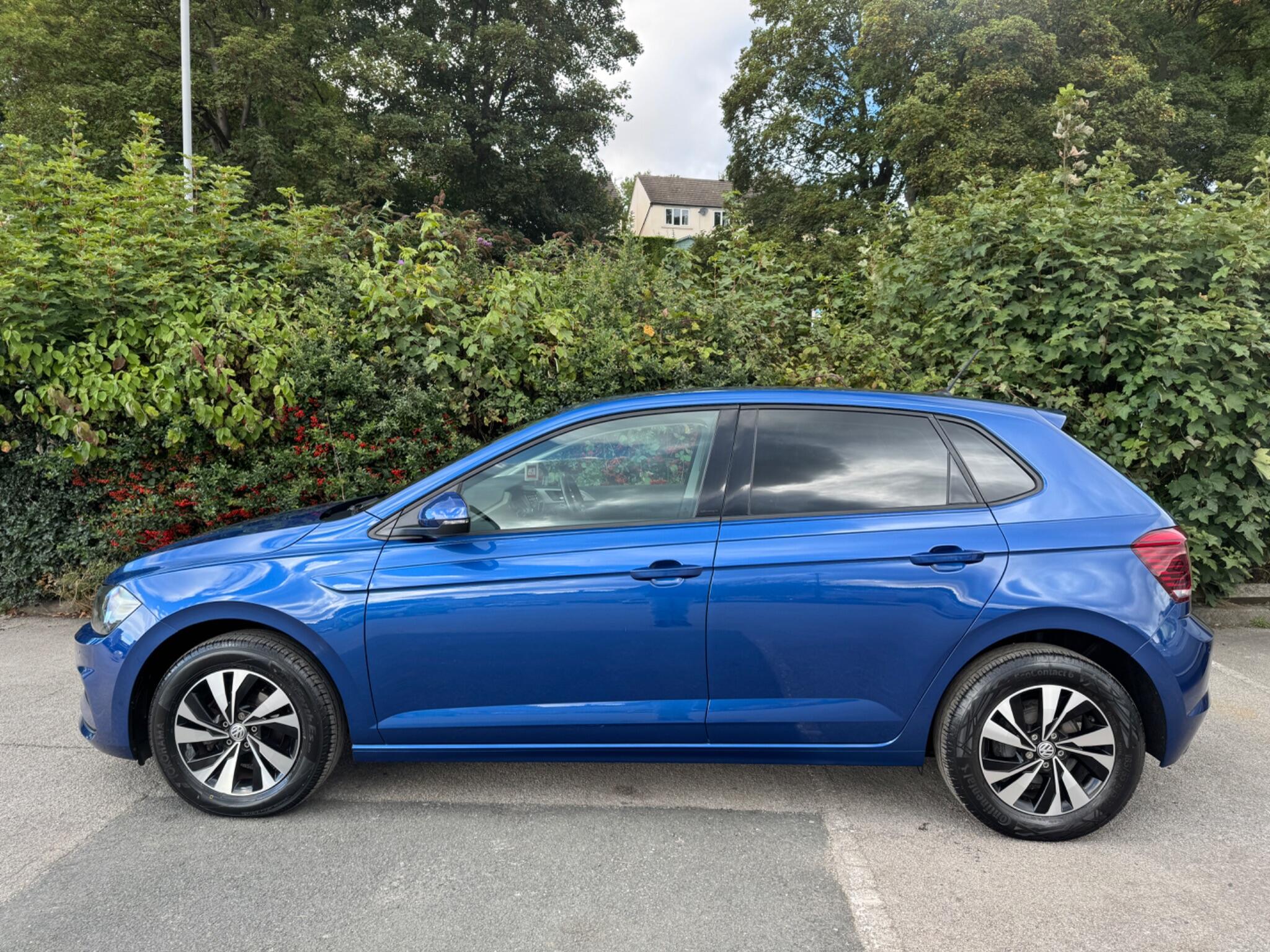 Volkswagen Polo view 8