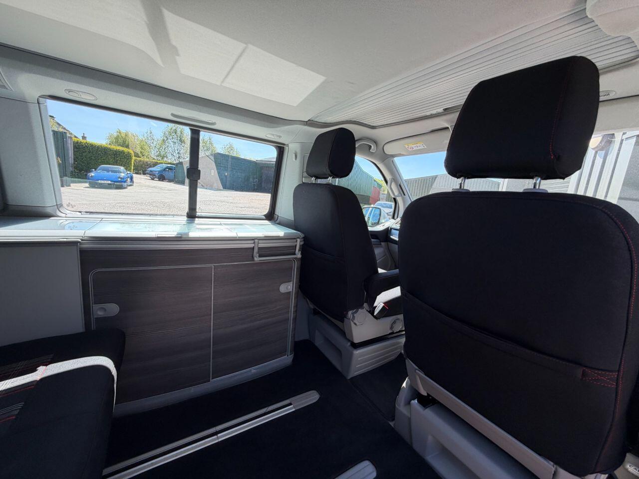 Volkswagen California view 28