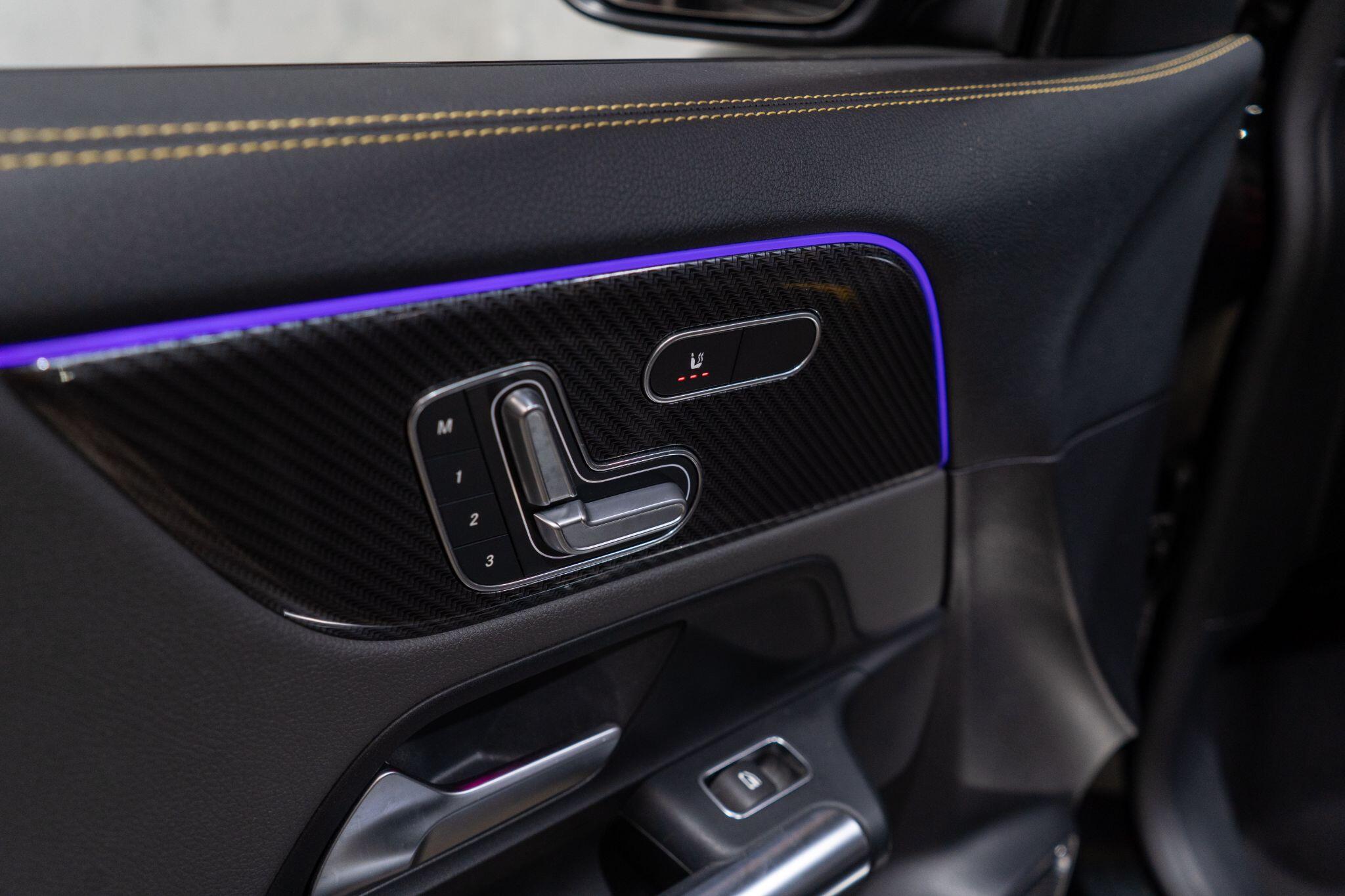 Mercedes-Benz Gla view 33