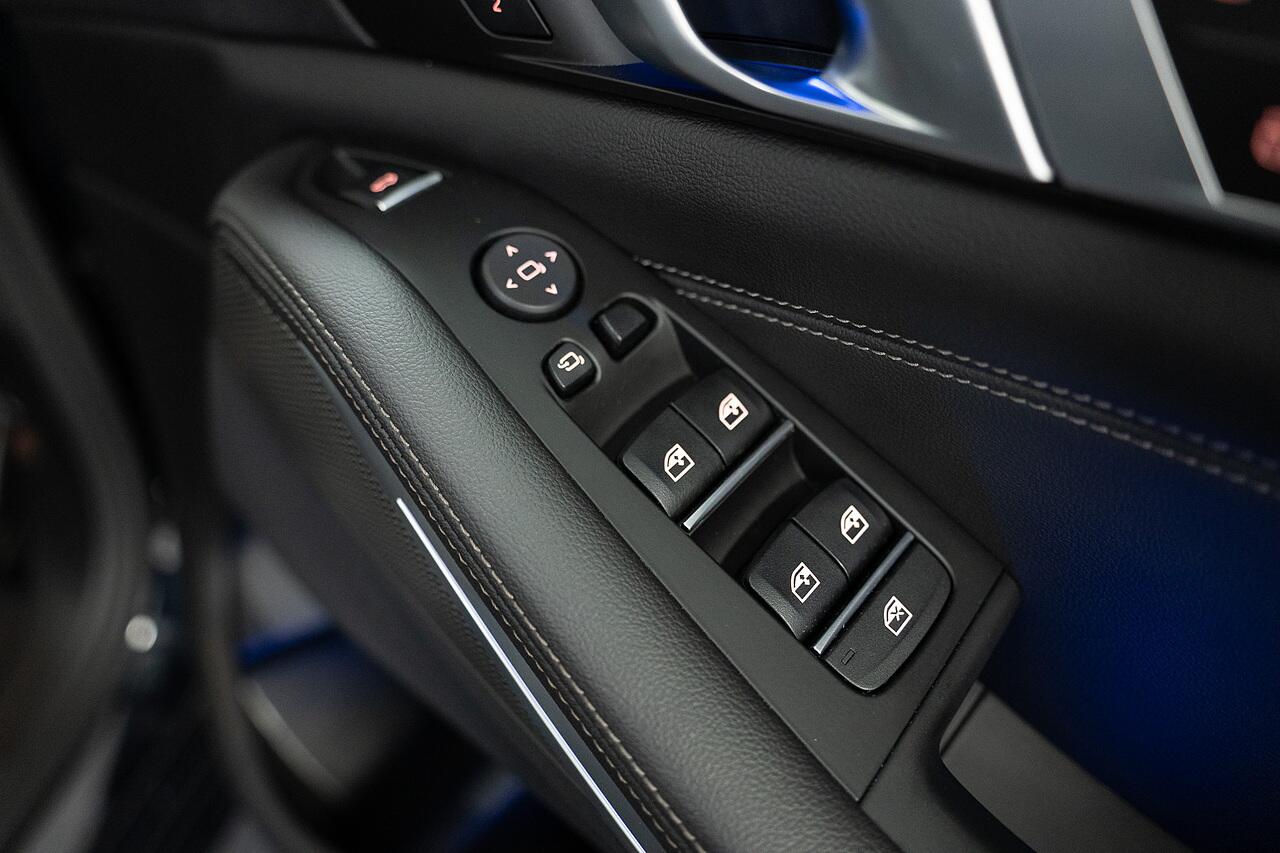 BMW X5 view 12