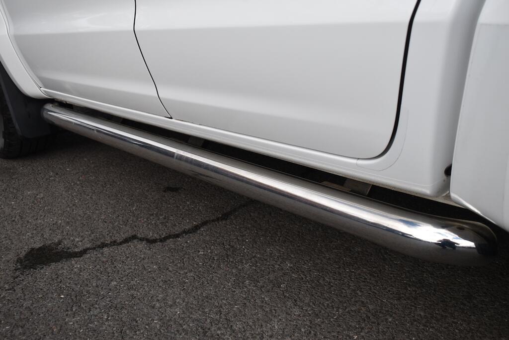 Volkswagen Amarok view 12