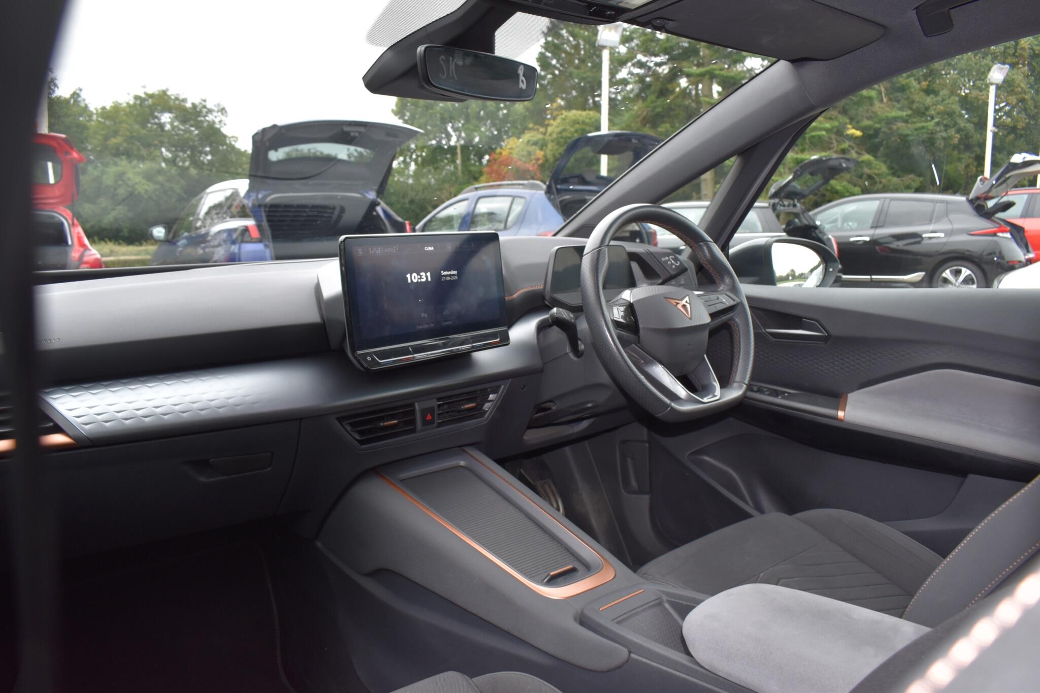 Born - 58kWh V2 Auto 5dr - Image 17