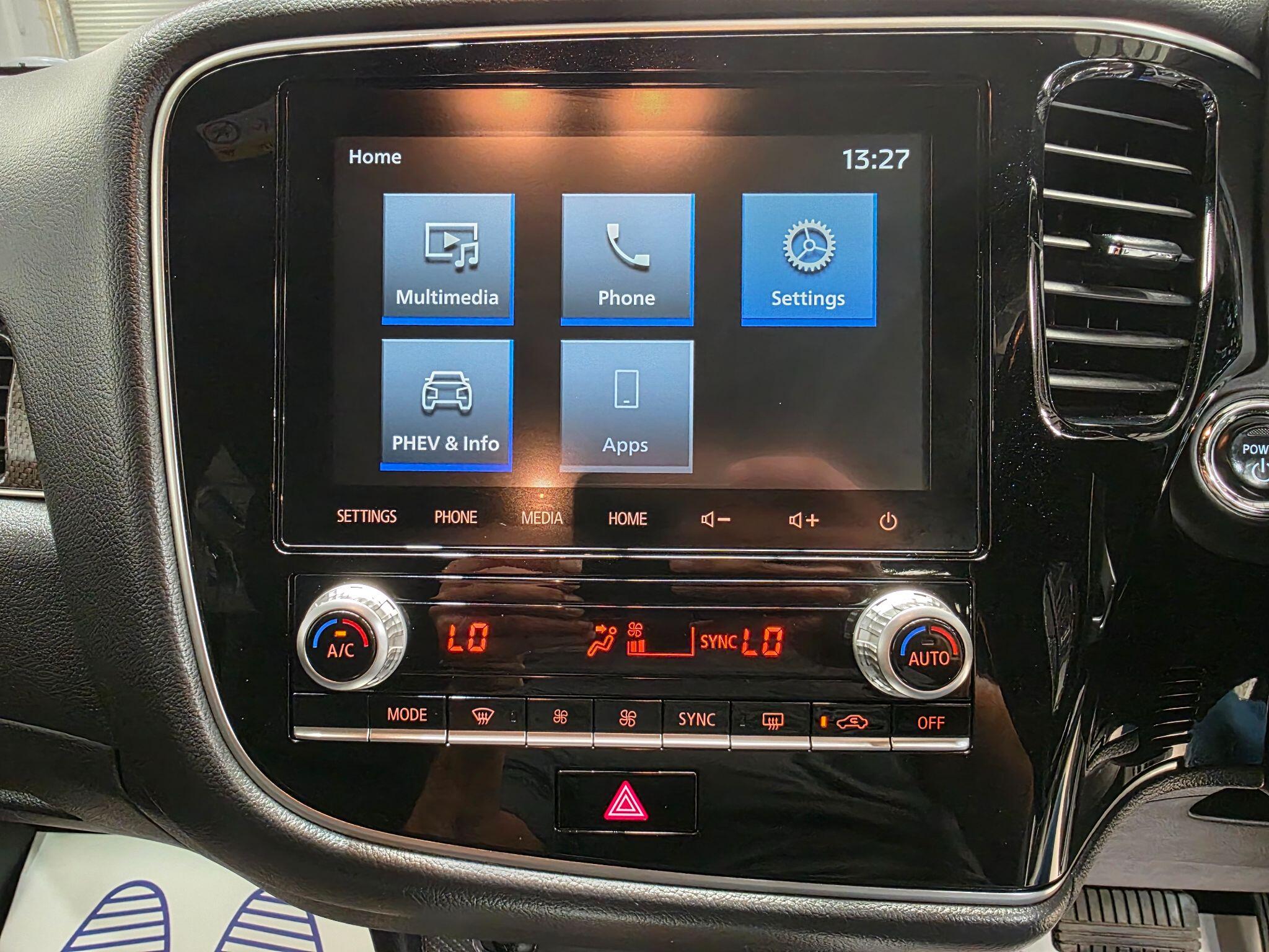 Mitsubishi Outlander view 7