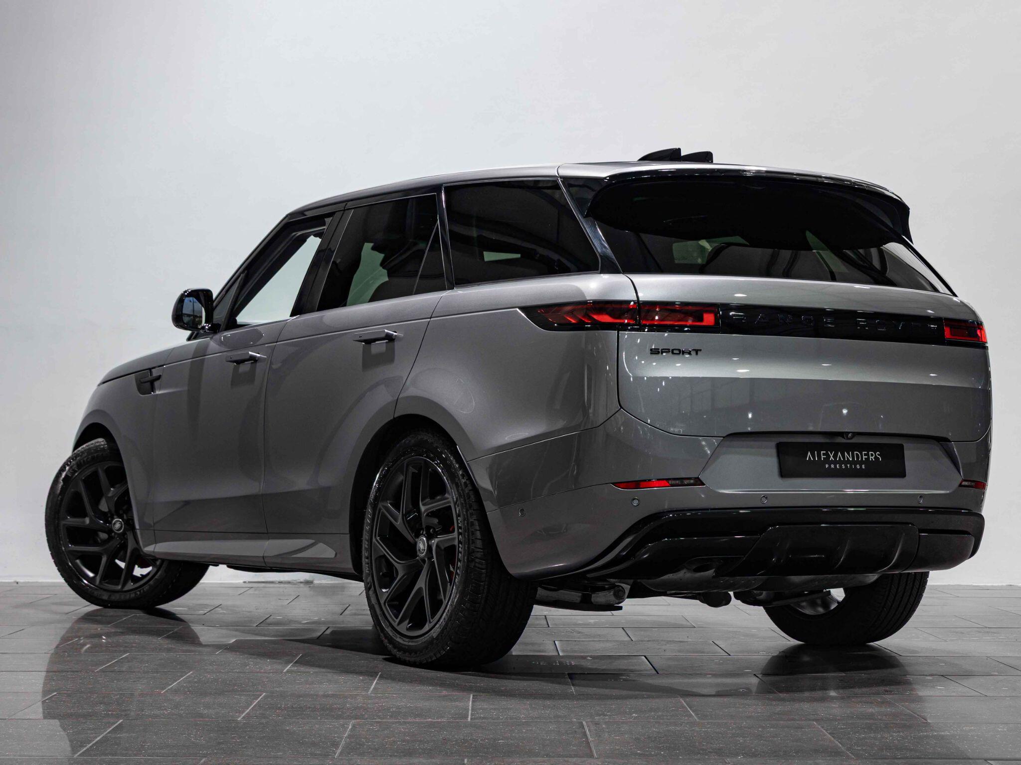 Land Rover Range Rover Sport view 9