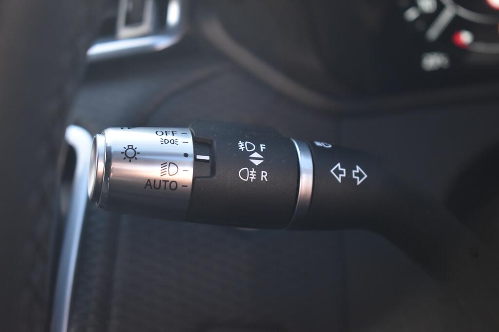 Land Rover Range Rover Velar view 56