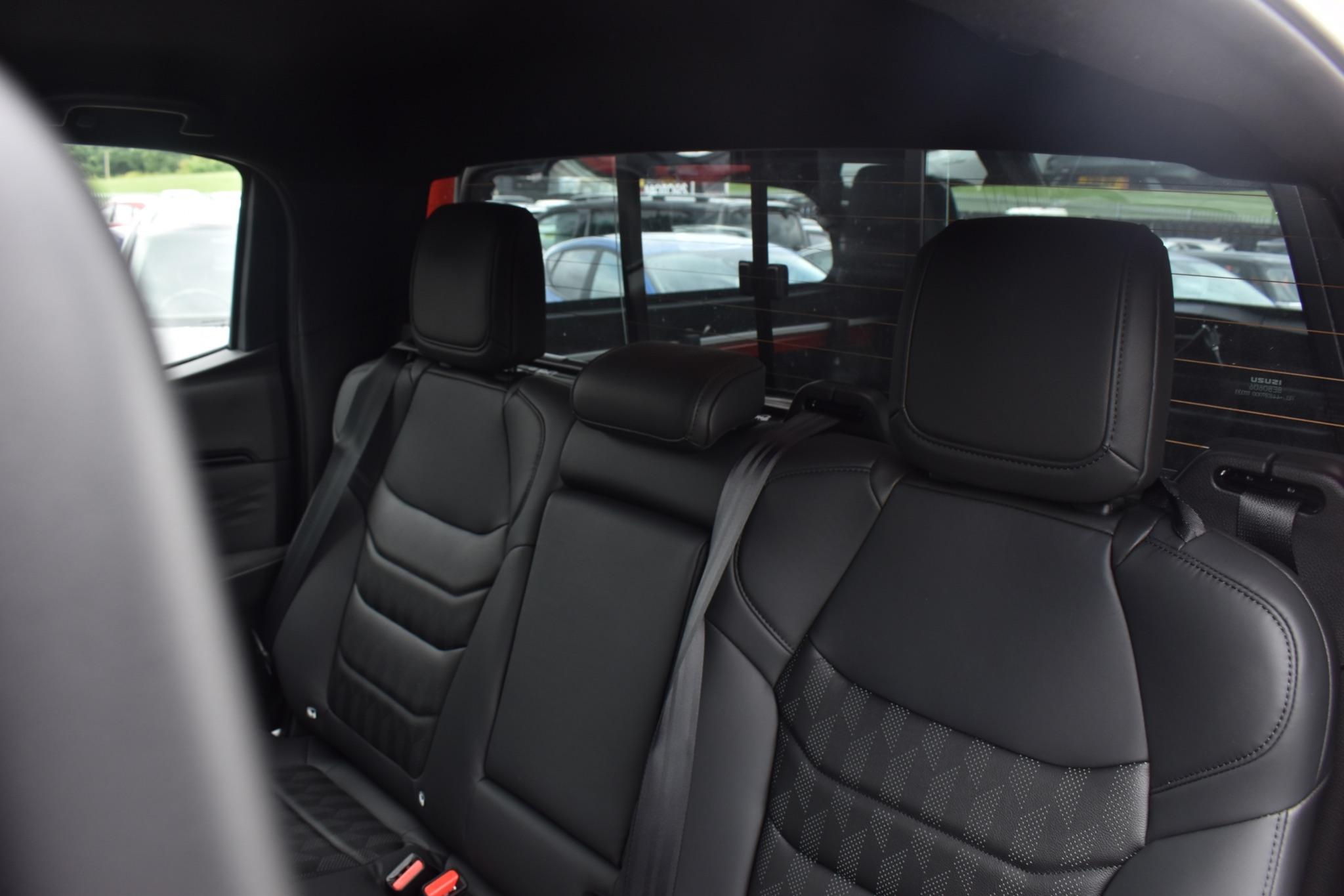 D-Max - 1.9 TD V-Cross Auto 4WD Euro 6 (s/s) 4dr - Image 14