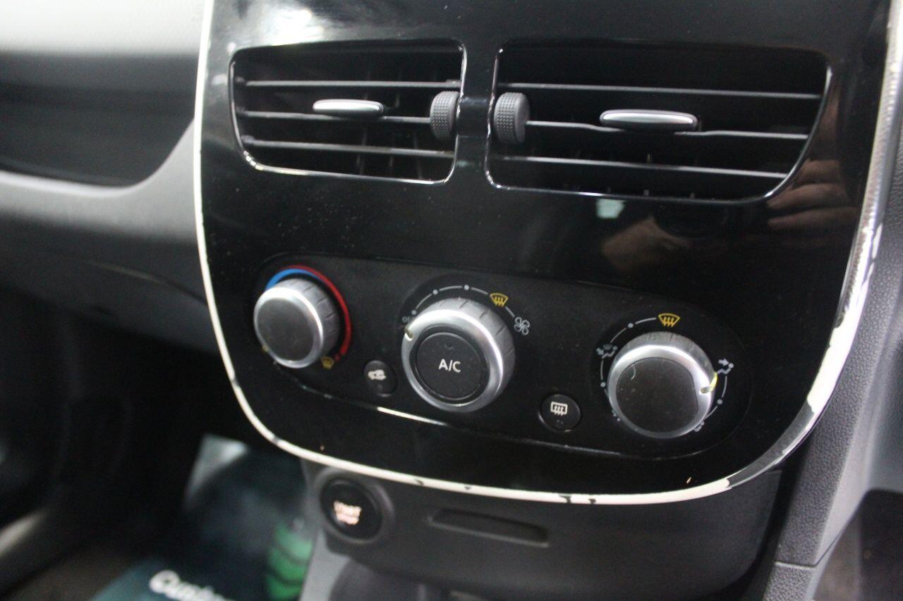 Renault Clio view 44