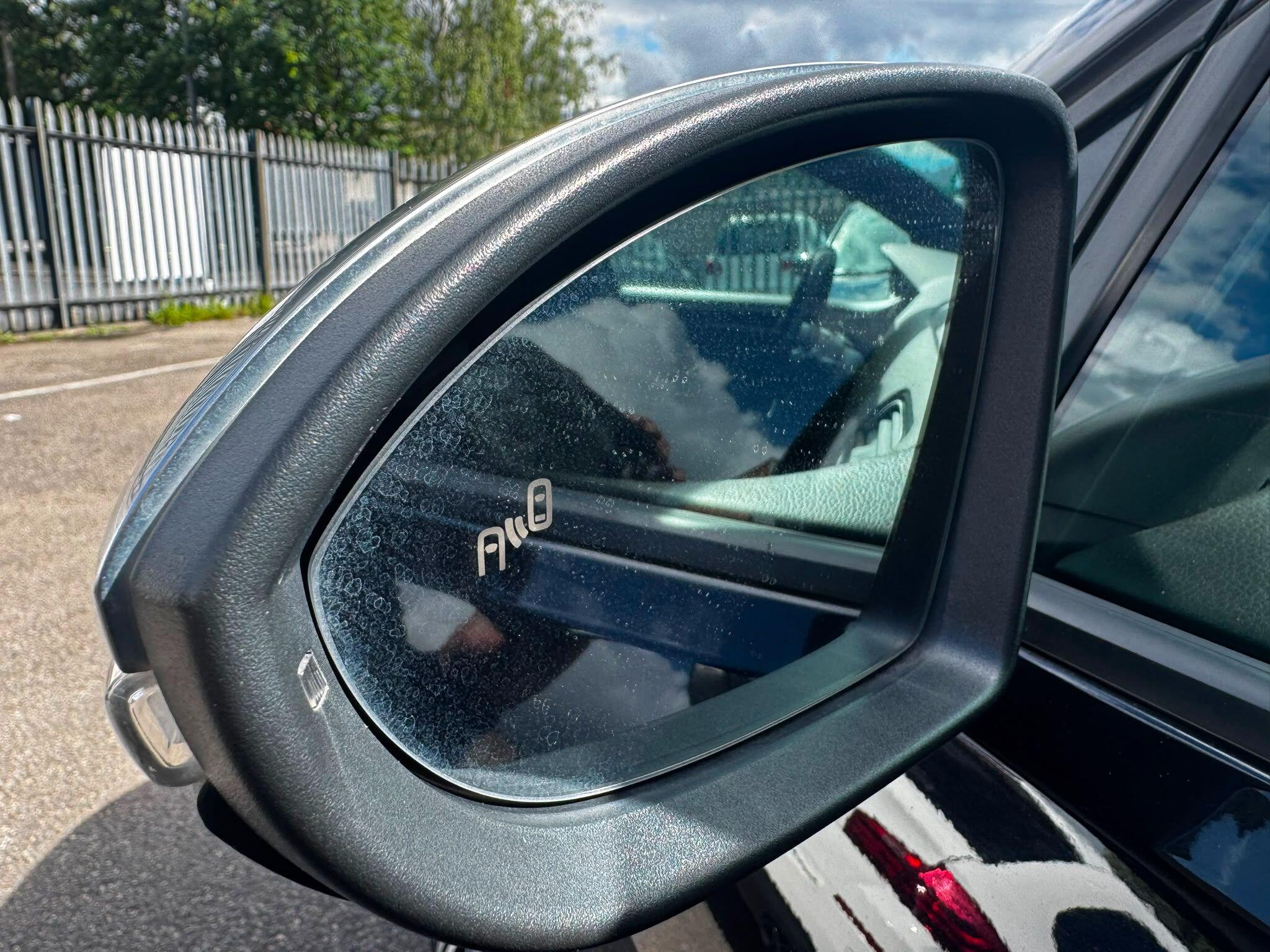Volkswagen Golf view 44