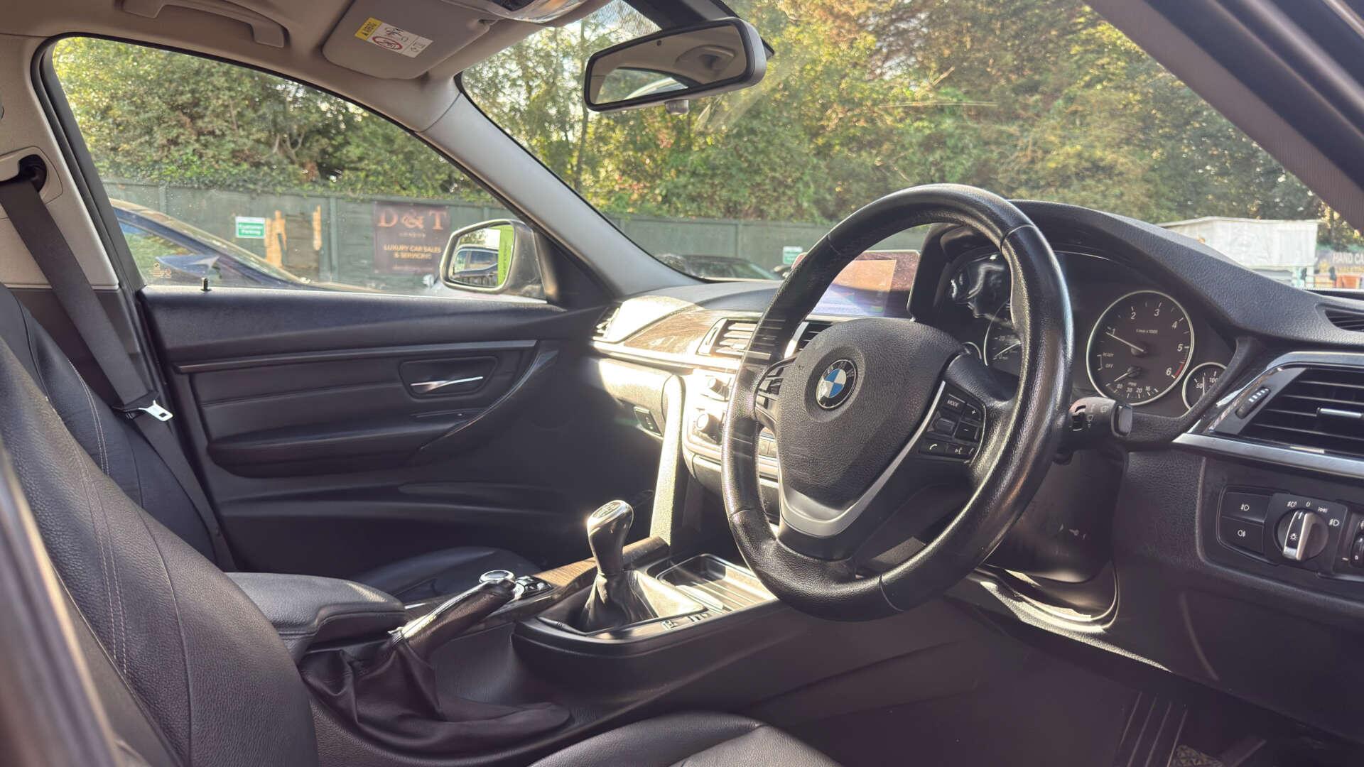 BMW 3 Series view 7