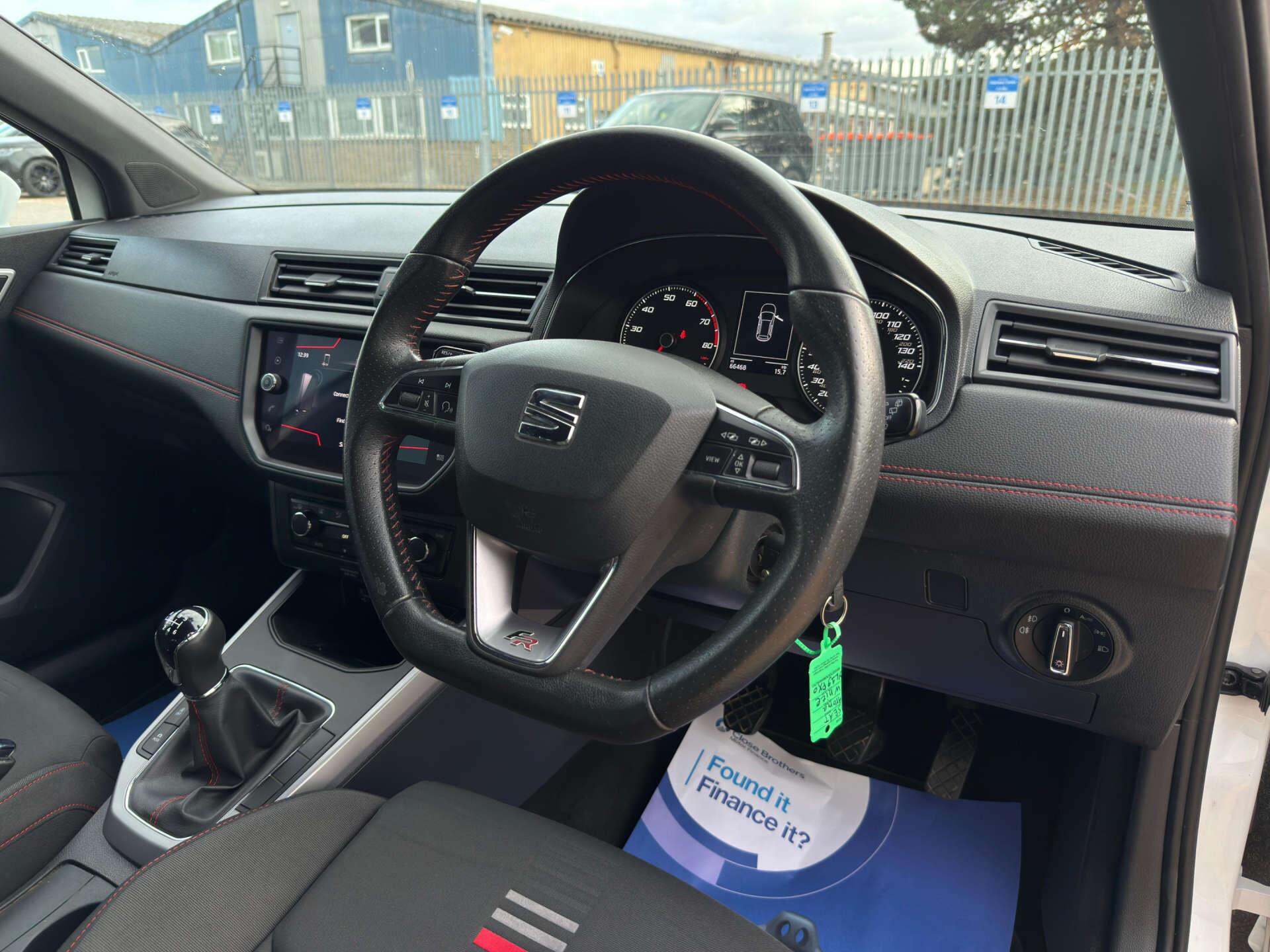 Seat Arona view 22