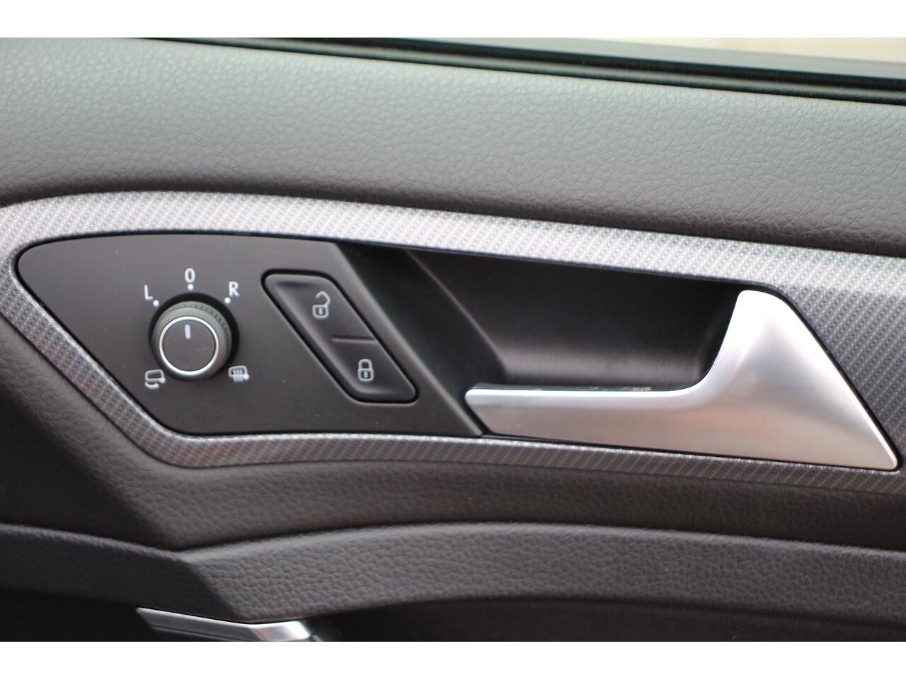 Volkswagen Golf view 32