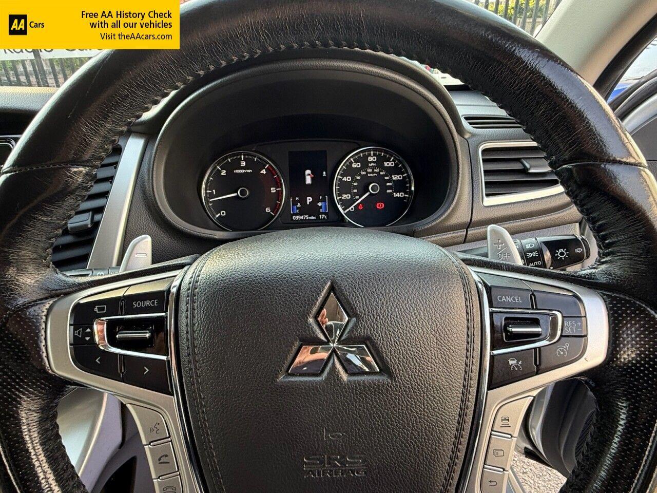 Mitsubishi Shogun Sport view 14