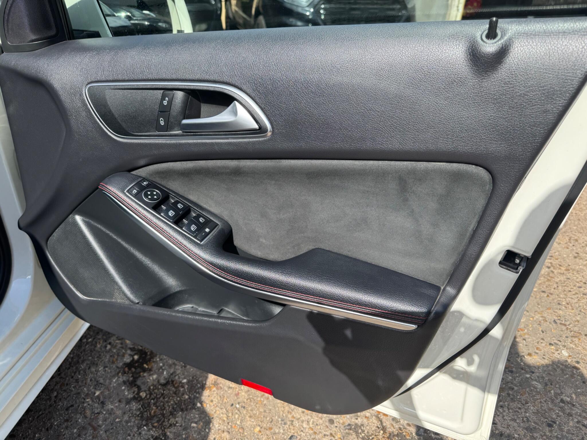 Mercedes-Benz A Class view 25