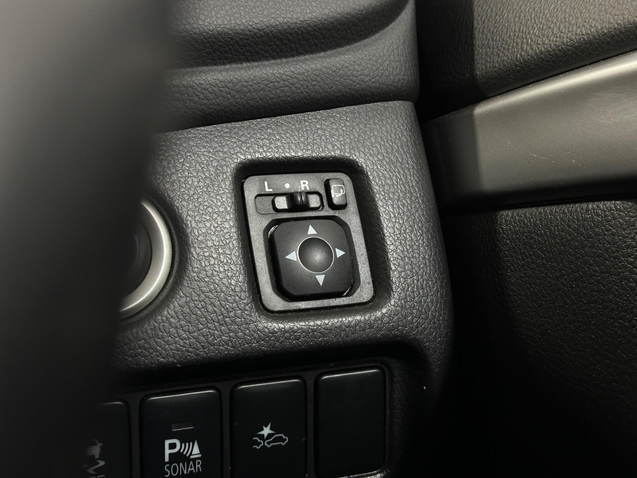 Mitsubishi Shogun Sport view 18