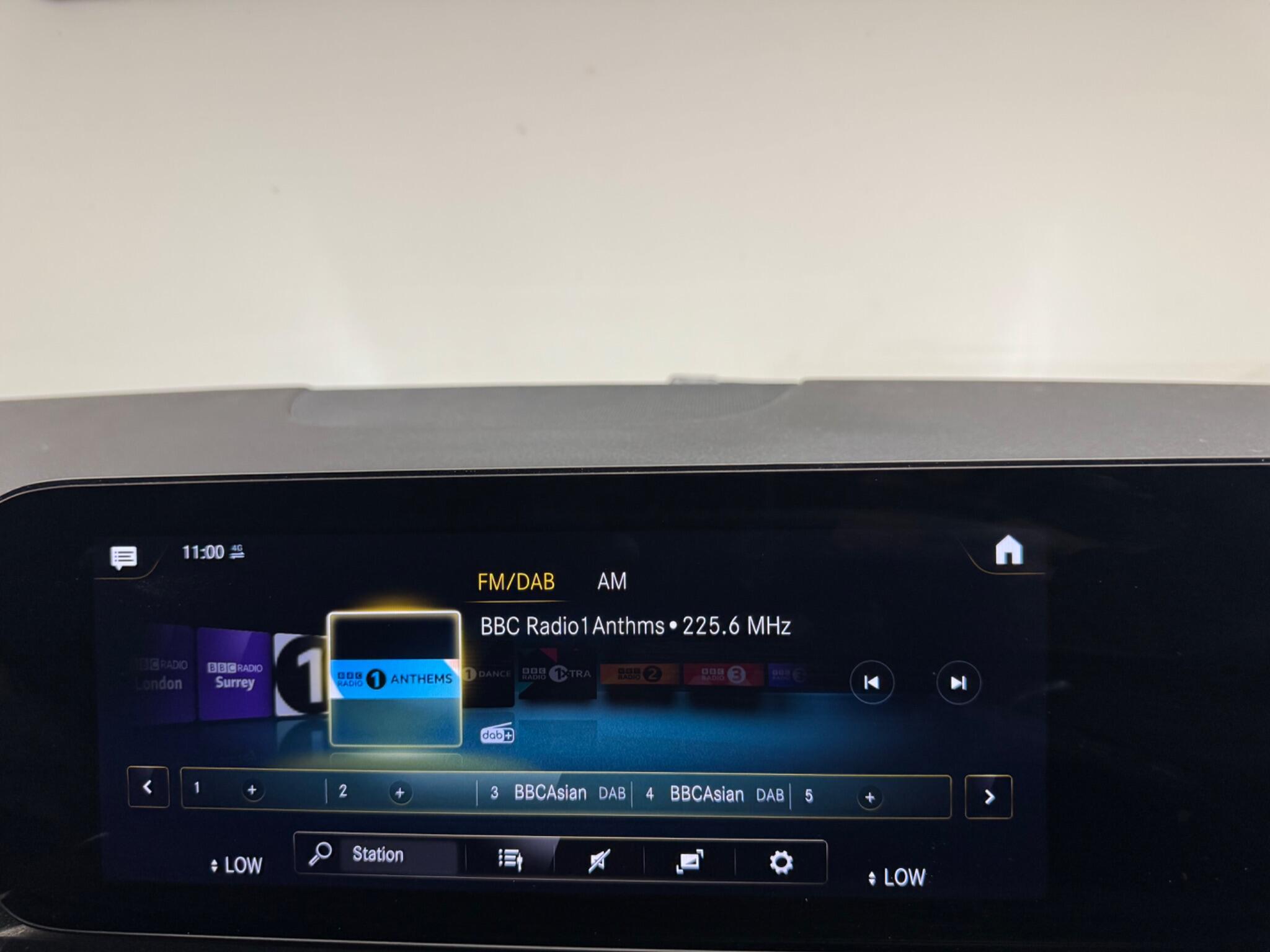 Mercedes-Benz Gla view 15