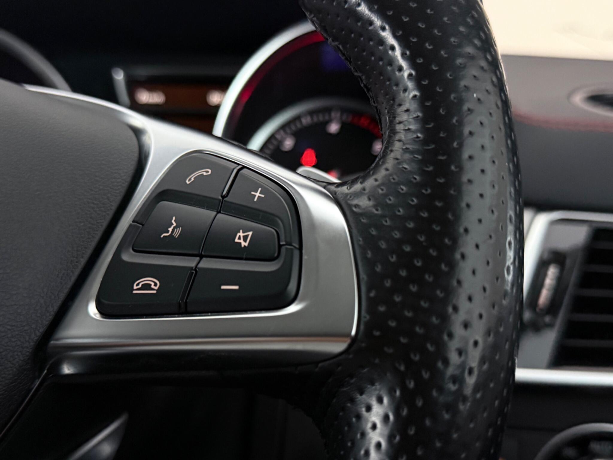 Mercedes-Benz Gle view 17