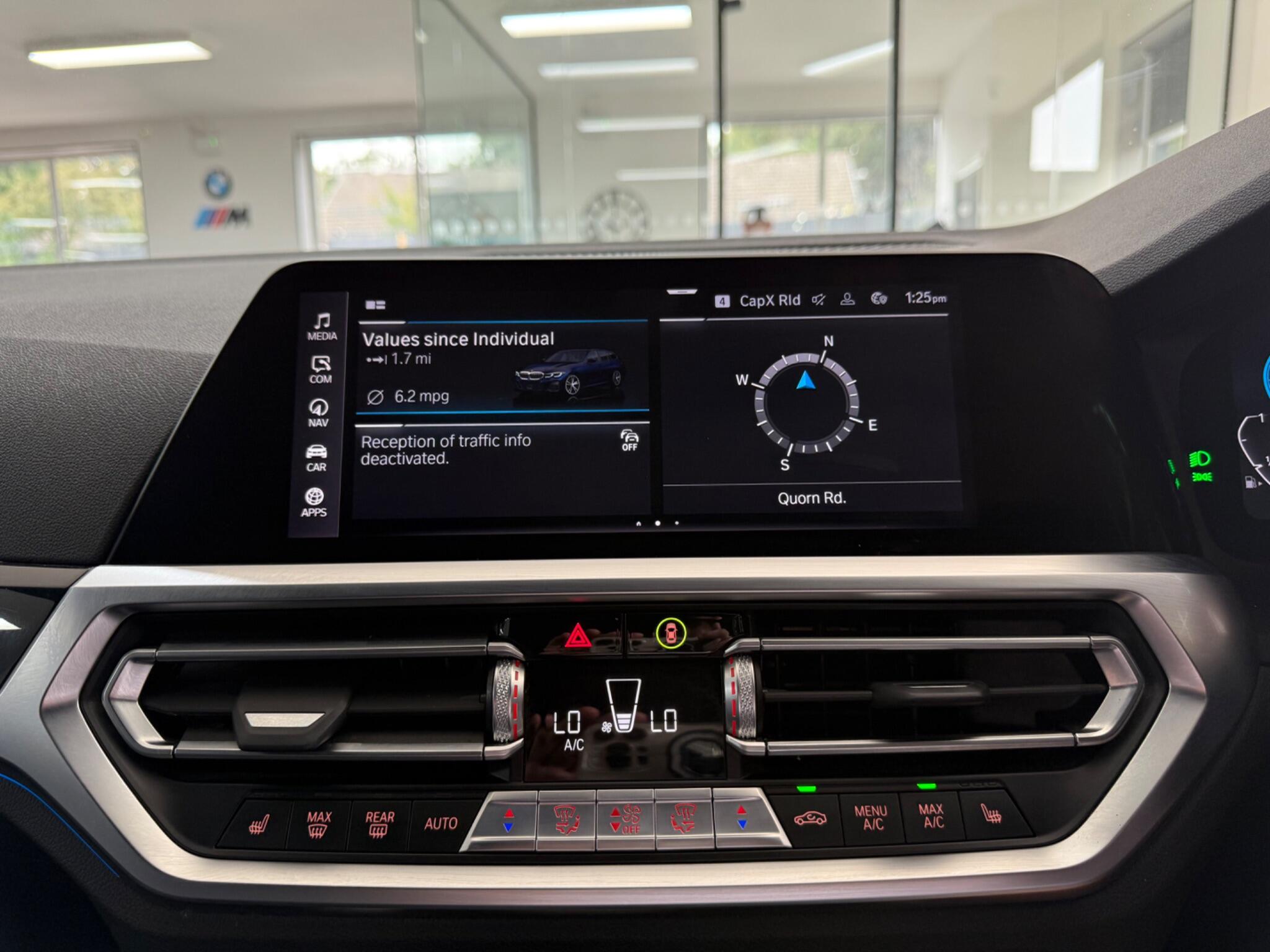 BMW 3 Series view 30