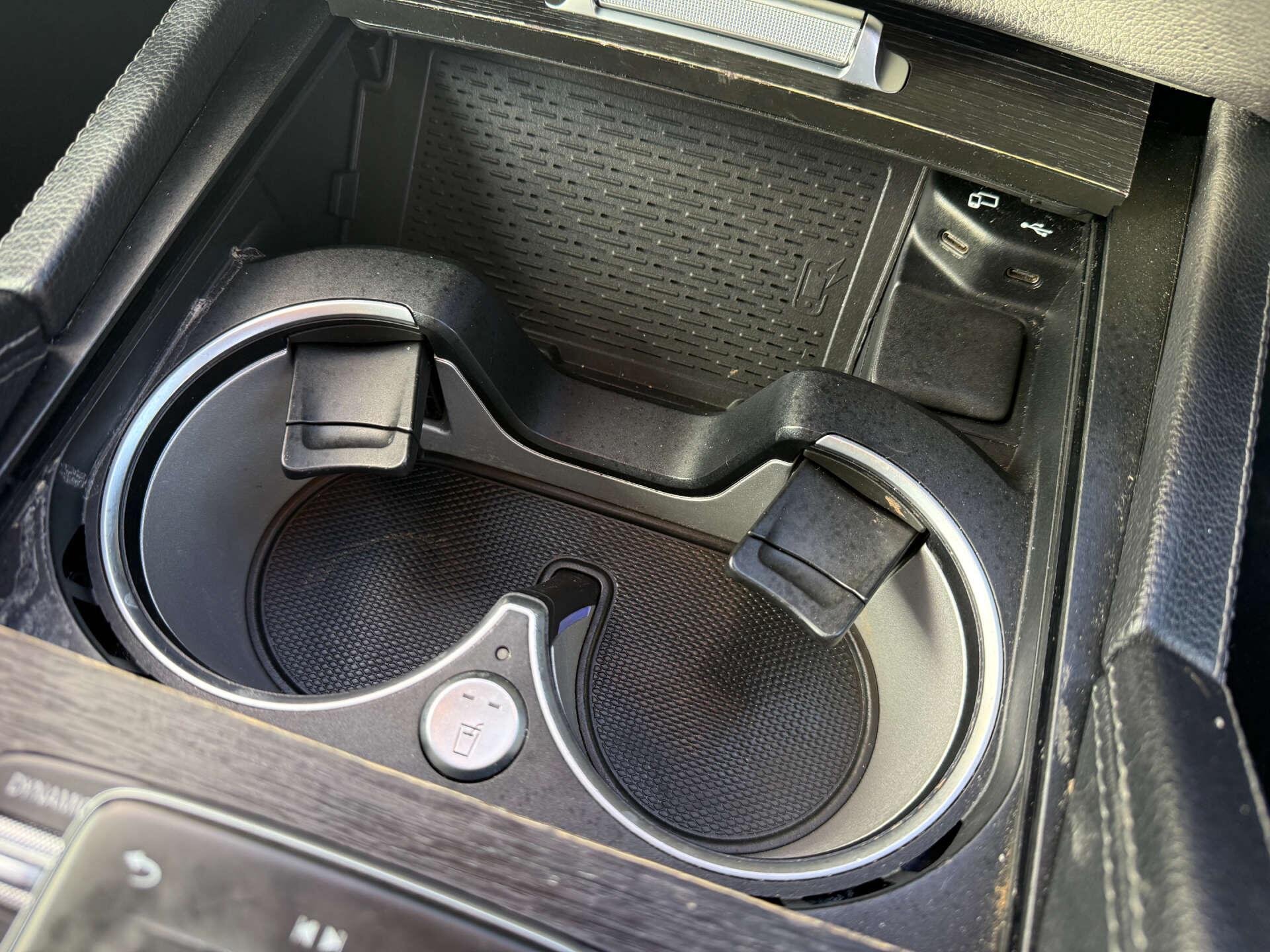 Mercedes-Benz GLS view 25